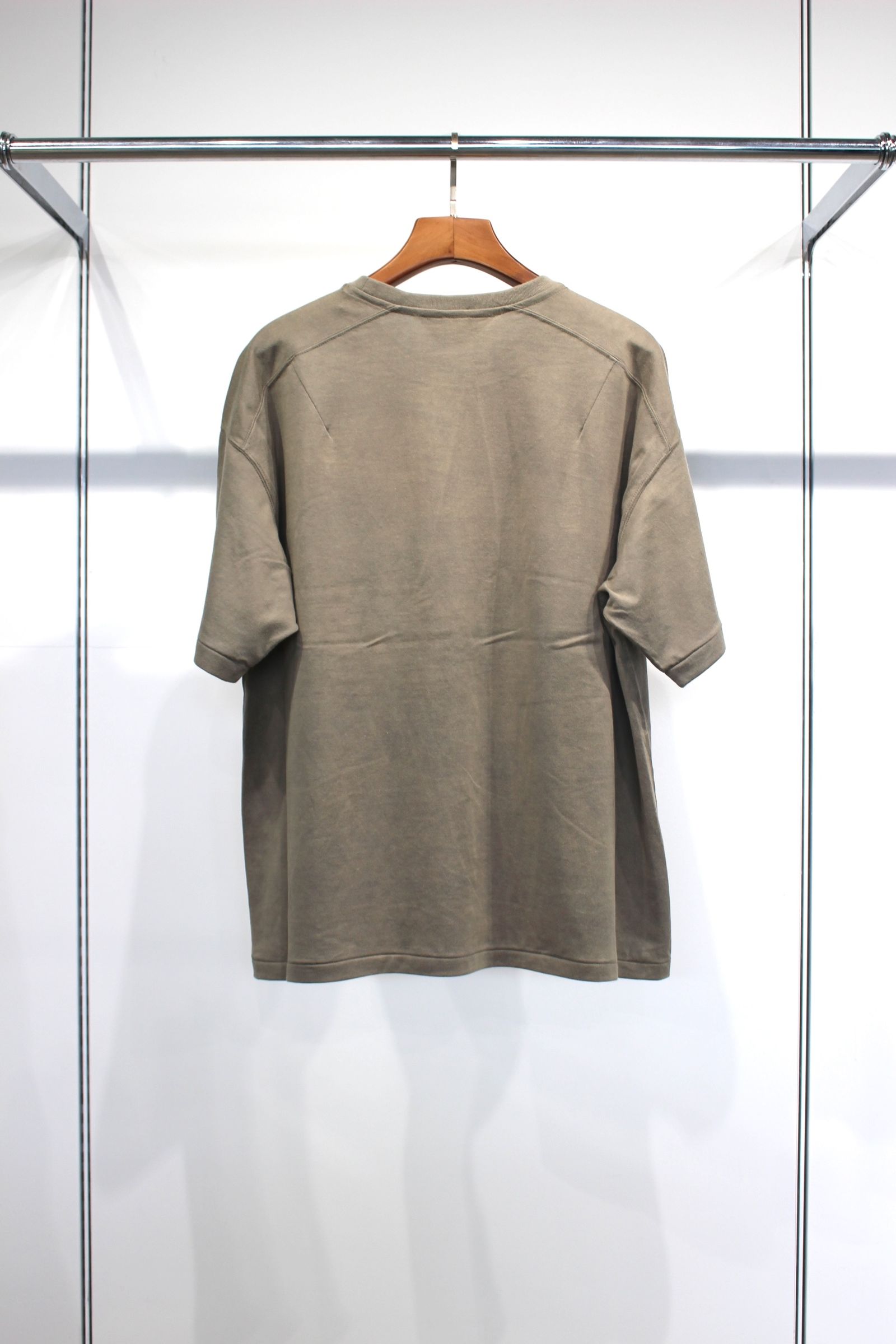 UNEVENNESS T-SHIRT | SAND | カットソー