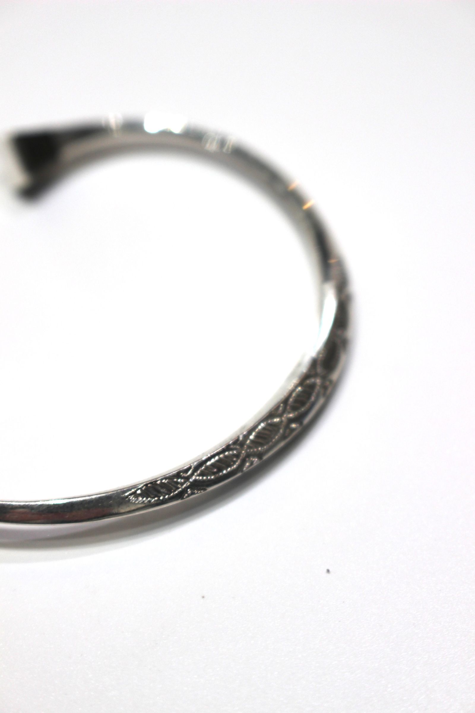 TOUAREG THIN SILVER BANGLE (type B)/トゥアレグシンシルバーバングル