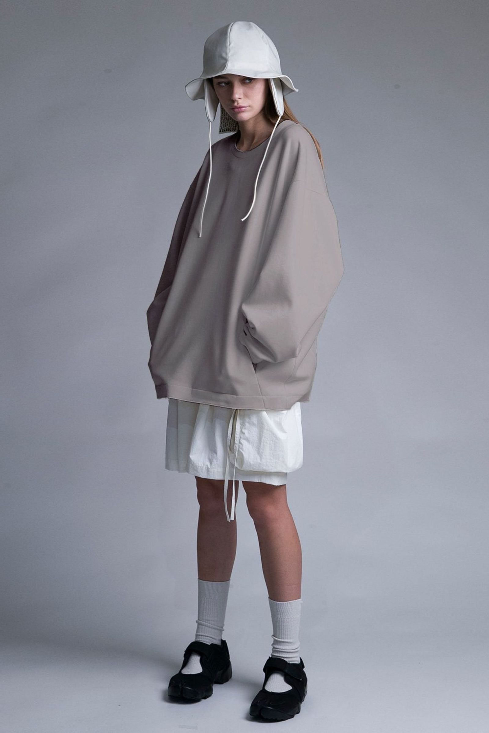 DOUBLE KNIT CREW NECK PULLOVER/BEIGE