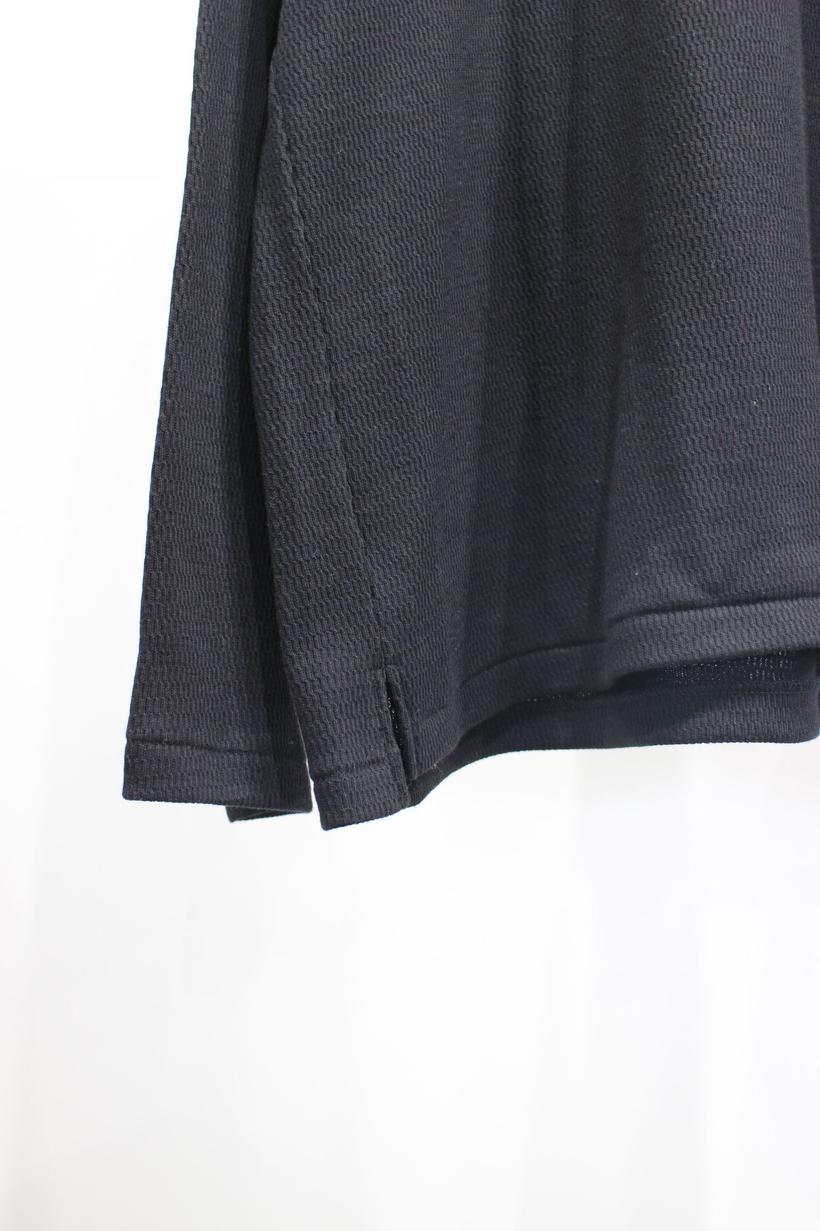 WAFFLE CREW NECK LS T-SHIRT | BLACK | カットソー
