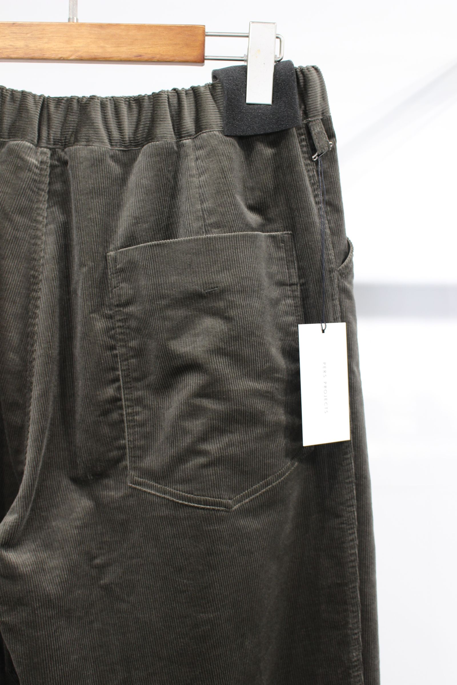 DEVIN Cords Ez Trousers | OLIVE | パンツ