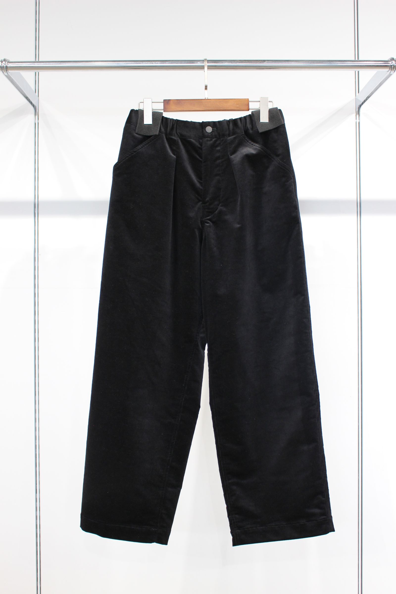 DEVIN Cords Ez Trousers | BLACK | パンツ