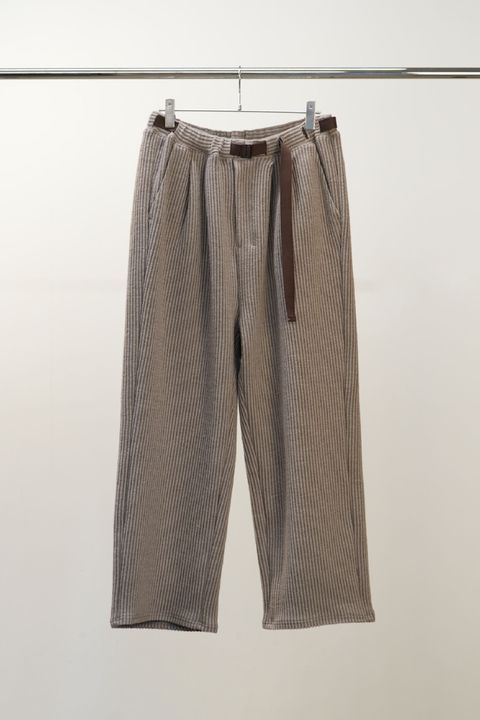 [ラスト1点] WOOLCORD BELTLESS SLACKS | SAND | スラックス