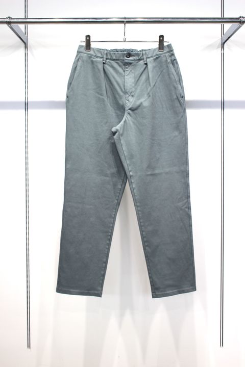 KNIT DENIM 1 TUCK EZ TAPERED SLACKS | STEEL GRAY | ニットデニム