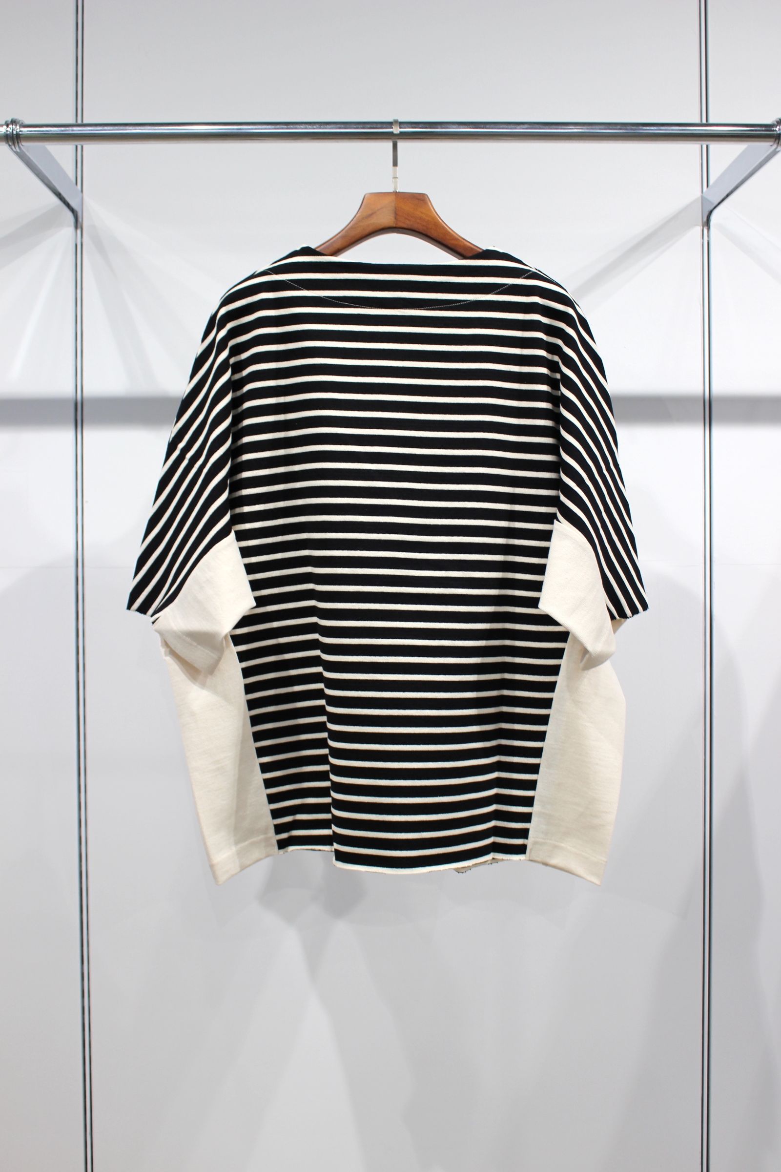 BASQUE BORDER S/S TEE/BLACK
