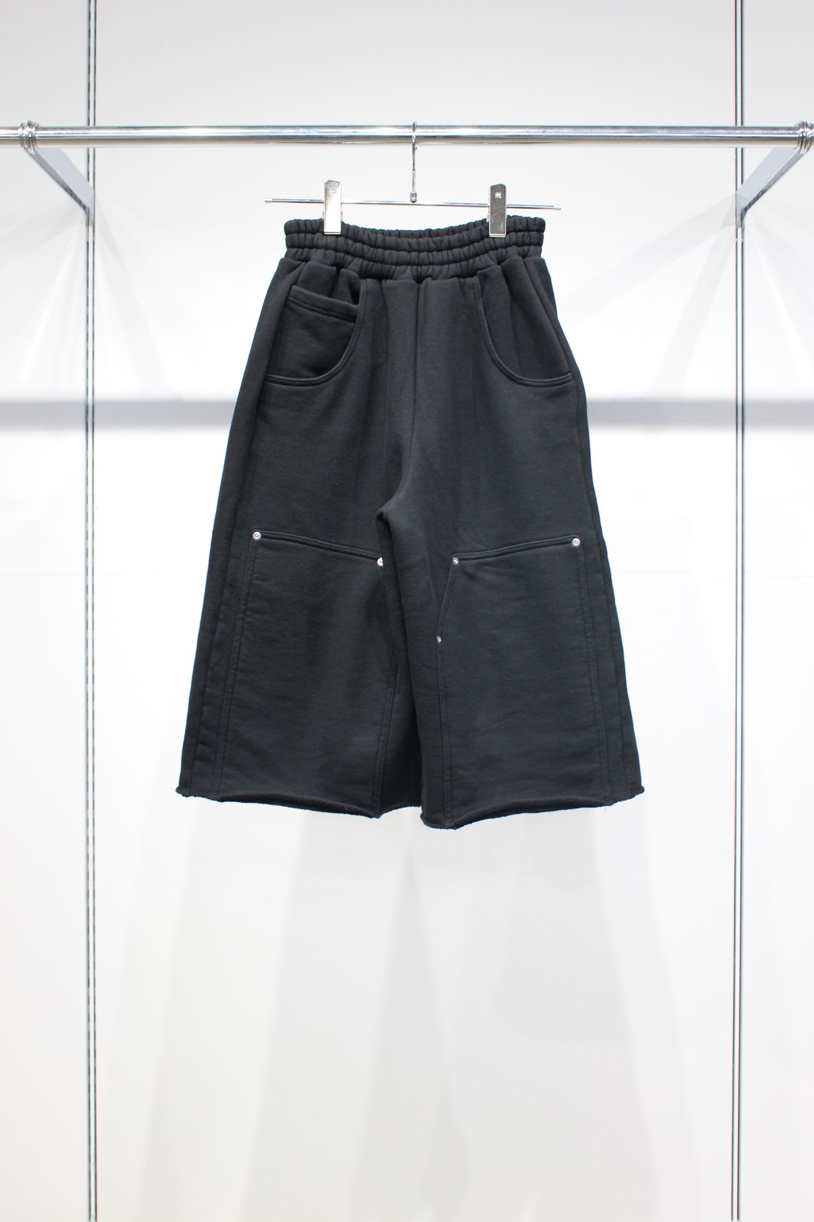 3/4 DOUBLE KNEE SWEAT PANTS | BLACK | ショートパンツ