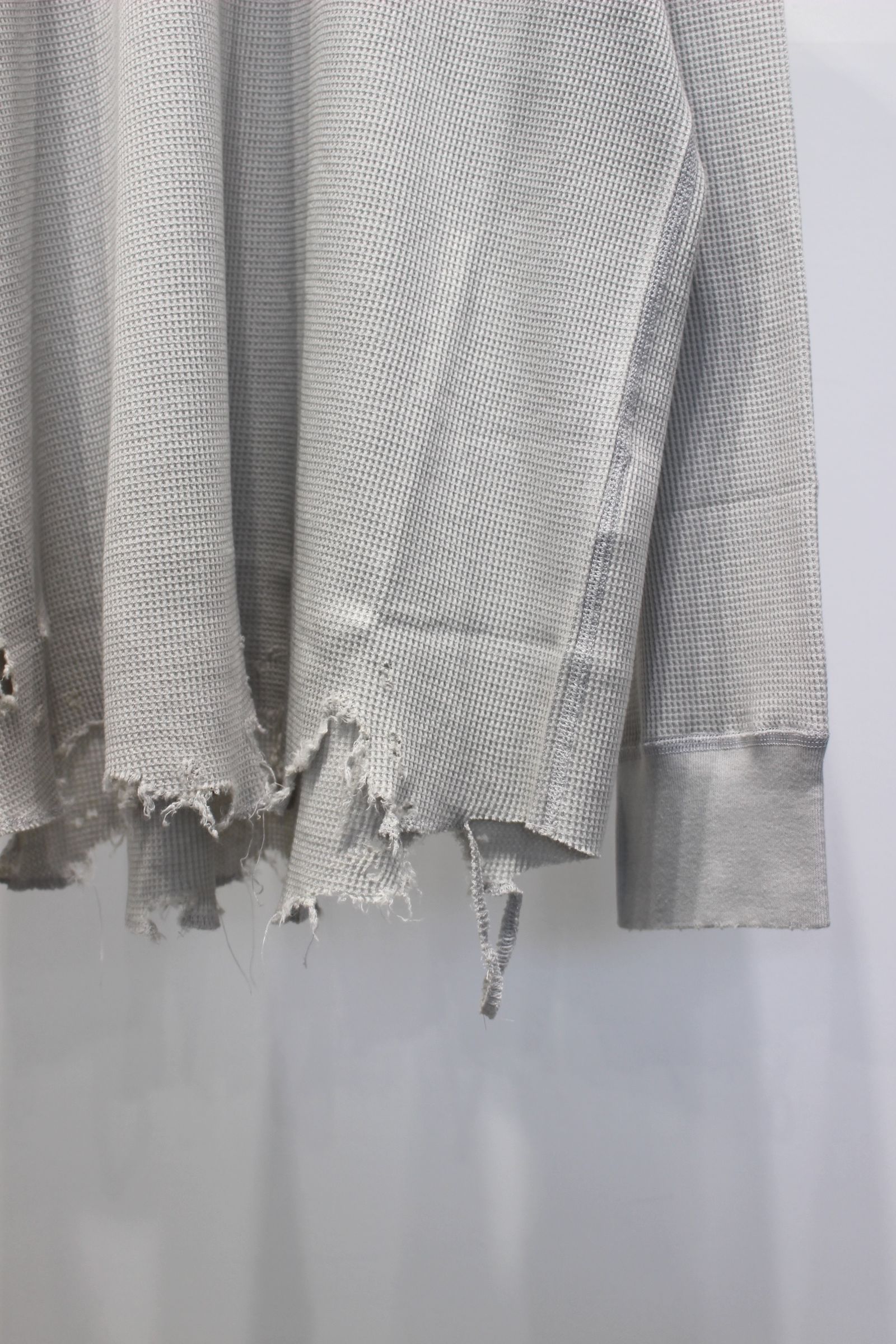 DAMAGE WAFFLE CREW LS | GREIGE | カットソー