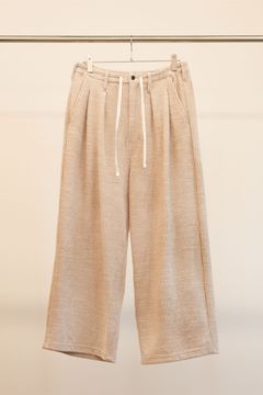 CUT STRIPE EASY SLACKS | BEIGE | スラックス