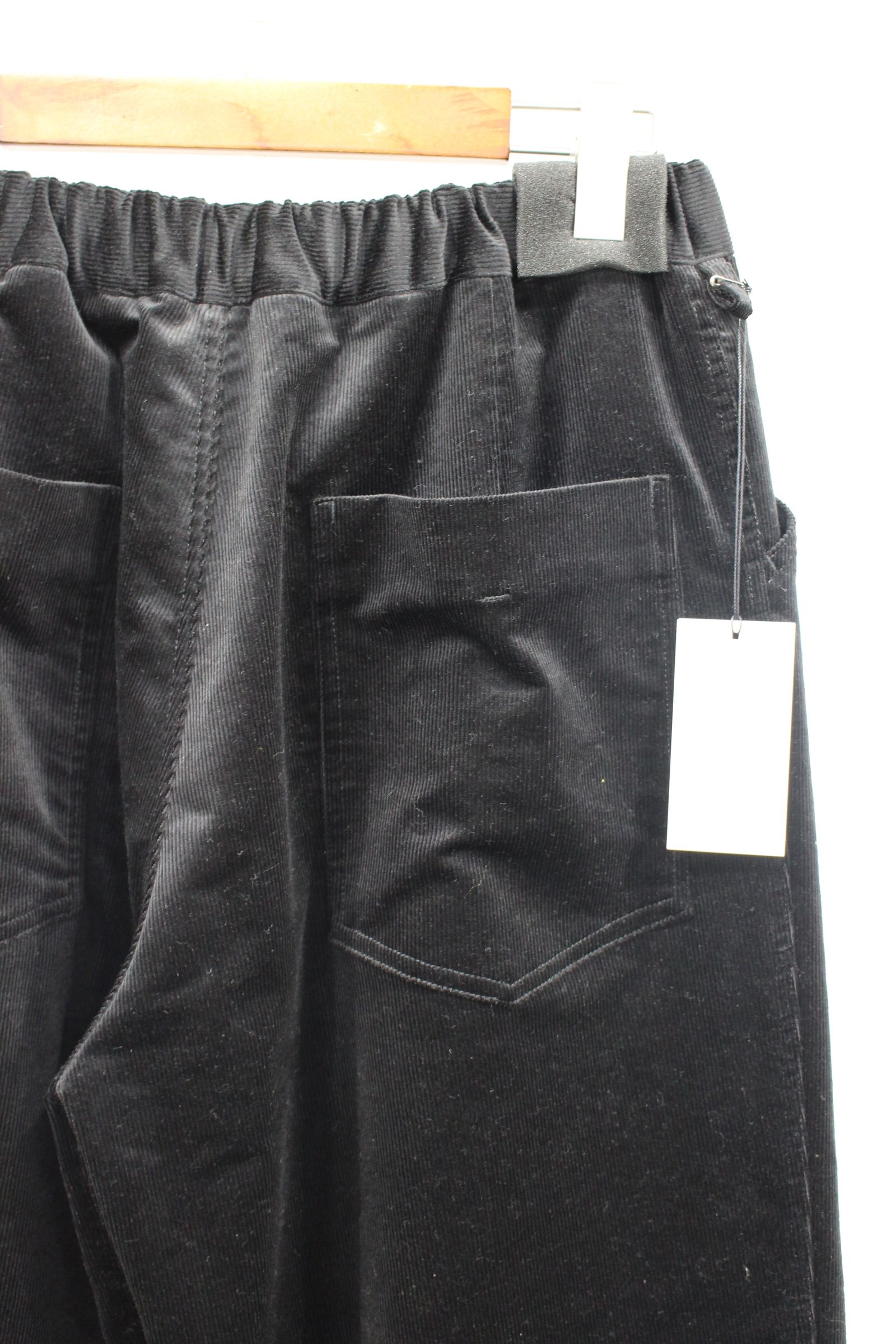 DEVIN Cords Ez Trousers | BLACK | パンツ