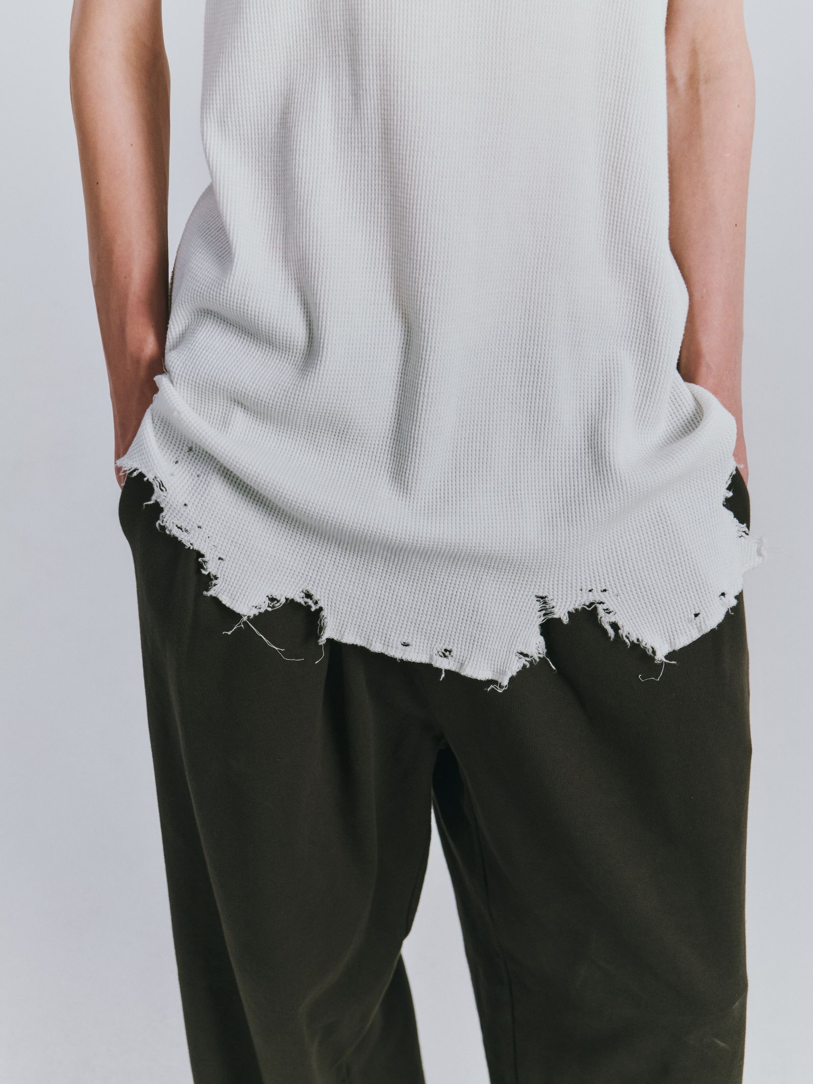 DAMAGE WAFFLE TANK | WHITE | タンクトップ