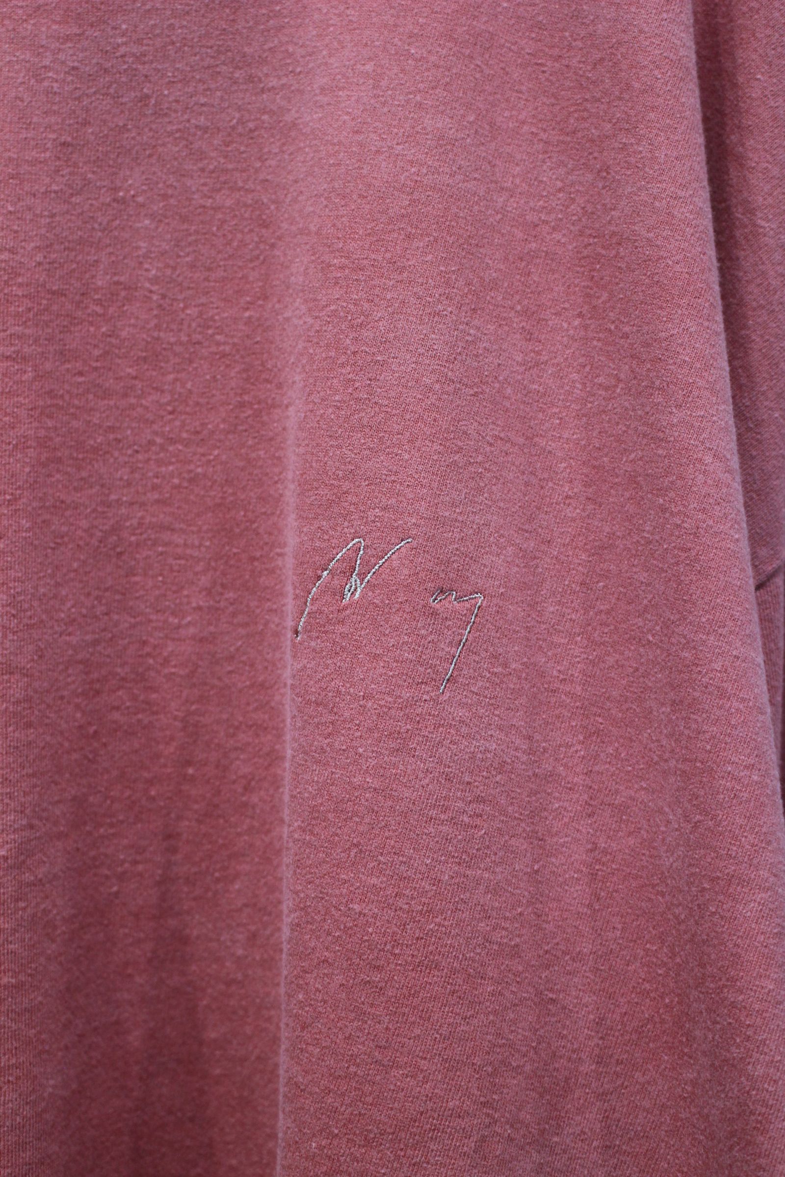 EMBROIDERY DYED LS T-SHIRT | RED | カットソー