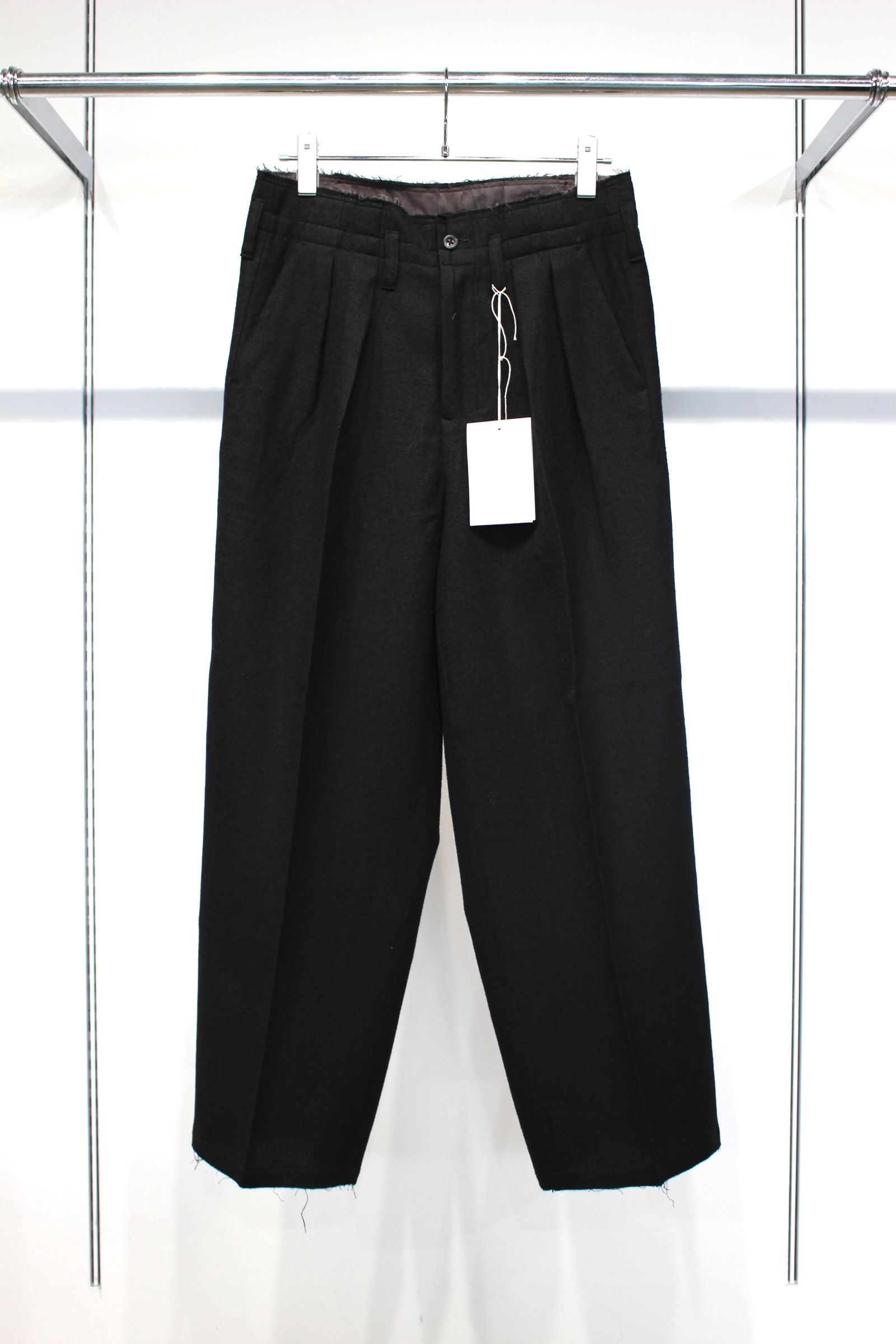 SEMI-DOUBLE TAILORED JACKET | SHRINK WOOL WIDE SLACKS | BLACK | セットアップ