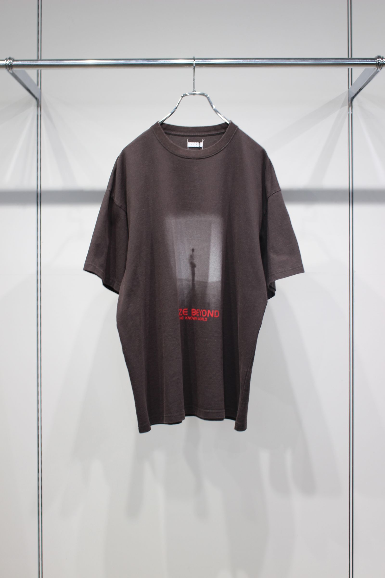 LOOSE FIT PRINT TEE : WE ARE ALL ALONE | BLACK | カットソー