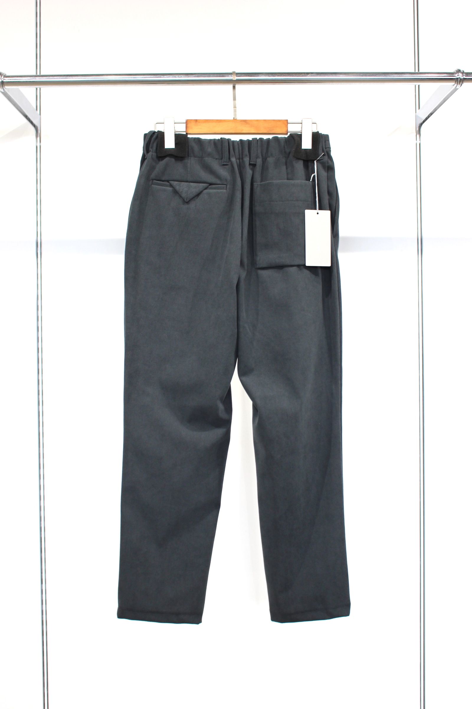 TRICOT CORDUROY TAPERED PANTS/CADET BLUE