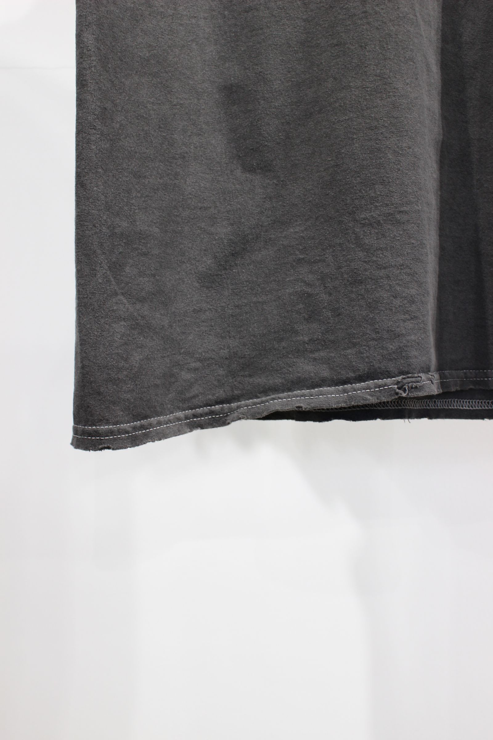 EMBROIDERY DYED T-SHIRT/F.BLACK