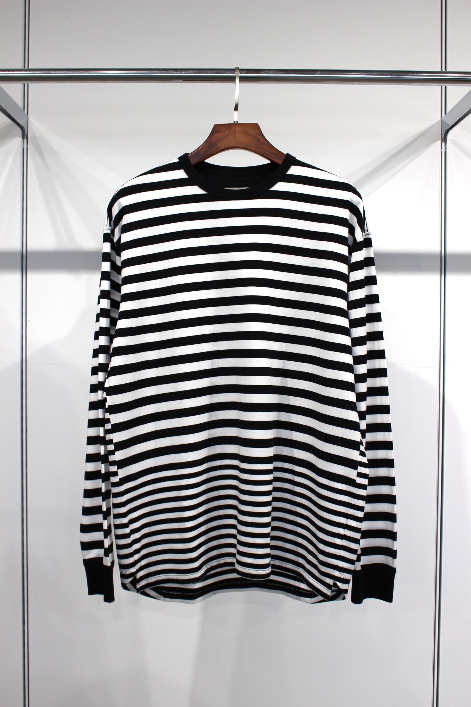 CURLY - DOUBLE BORDER L/S TEE/BLACK-WHITE | NapsNote