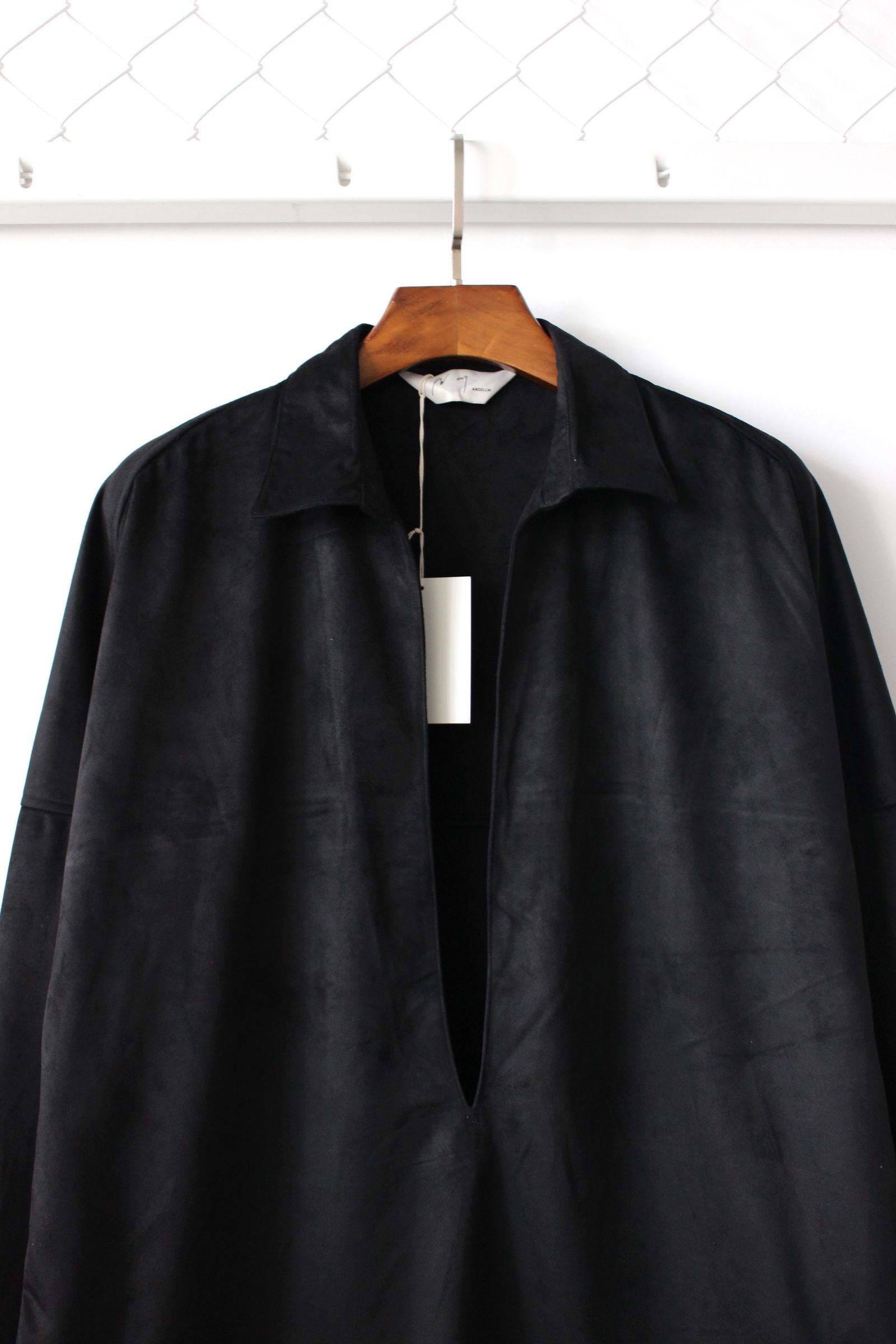 ANCELLM - VEGAN LEATHER SKIPPER SHIRT/BLACK | NapsNote