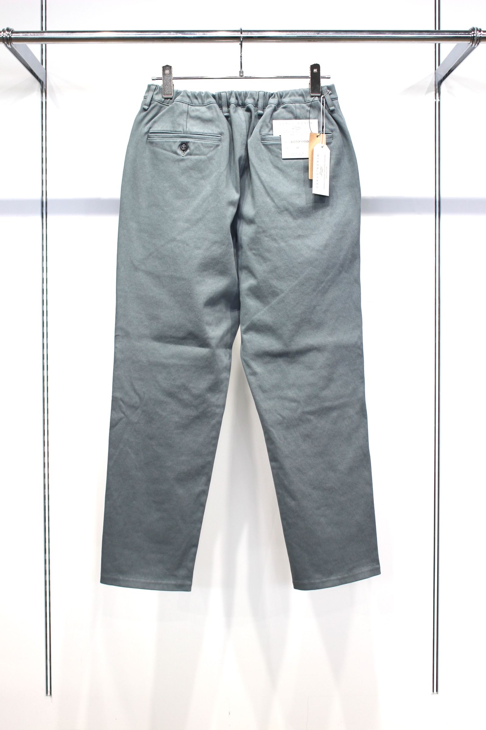 KNIT DENIM 1 TUCK EZ TAPERED SLACKS | STEEL GRAY | ニットデニム
