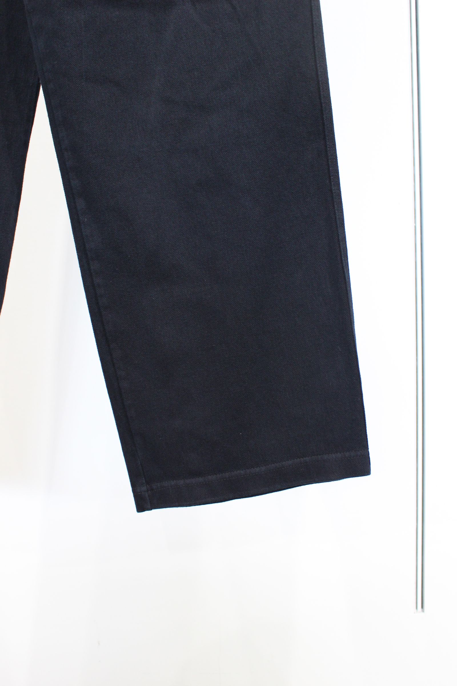 DENIM 2TUCK WIDE EZ SLACKS -overdyed-/BLACK