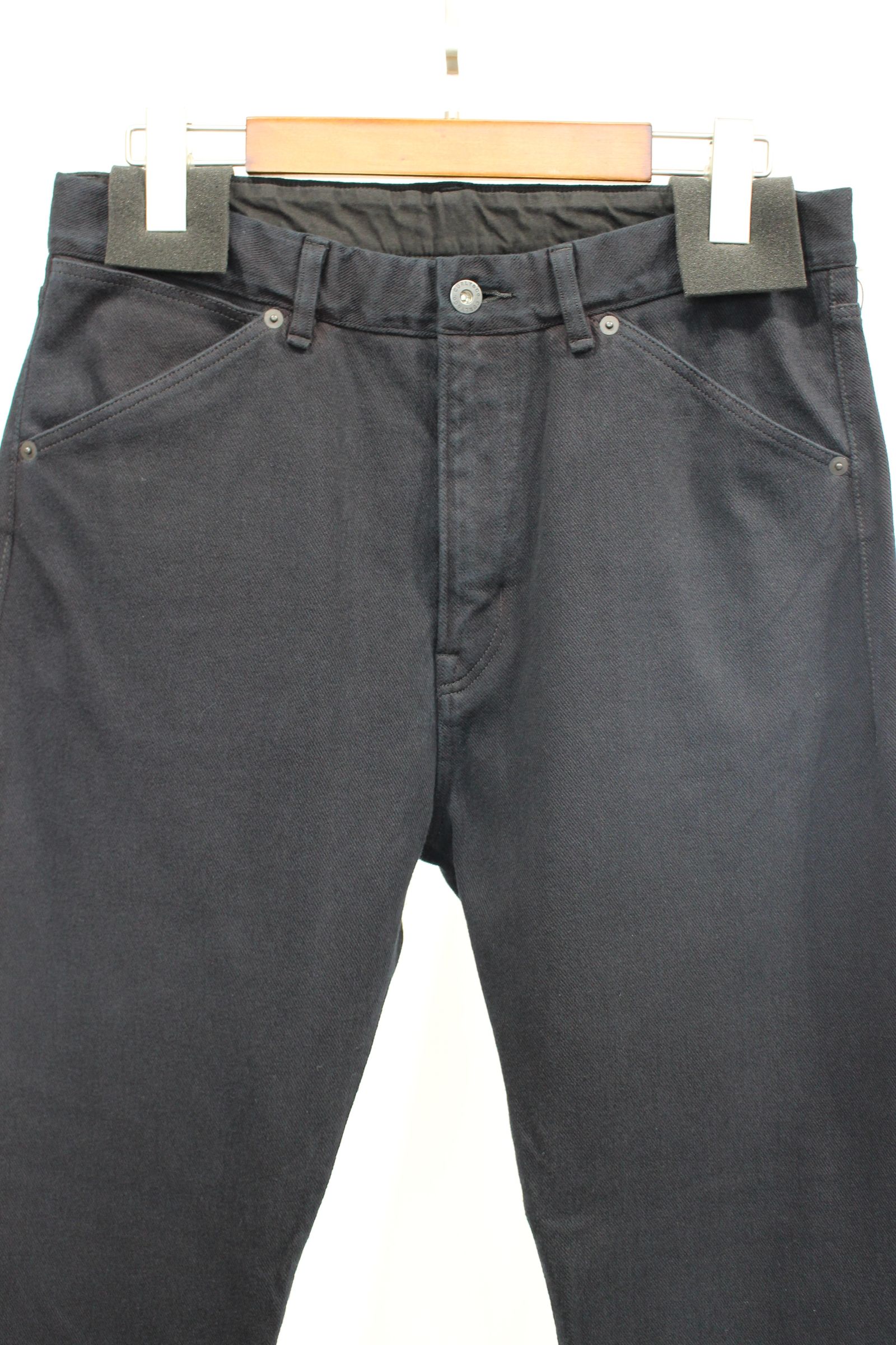 DENIM 5-POCKET PANTS SLIM -overdyed- | BLACK | ニットデニム
