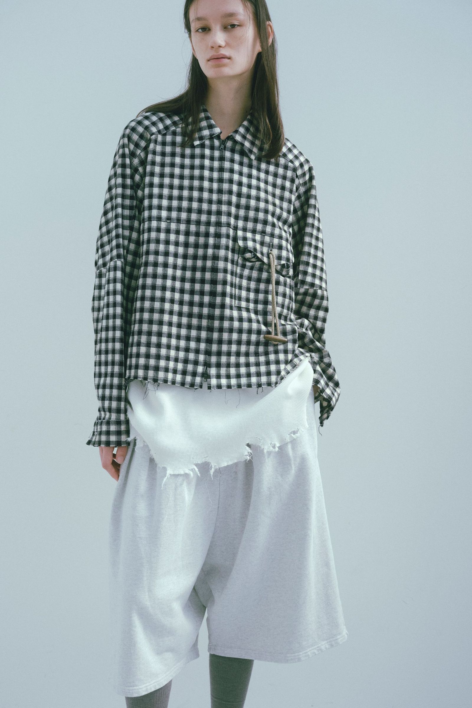 3/4 TUCK SWEAT SHORTS | ASH GRAY | ショーツ