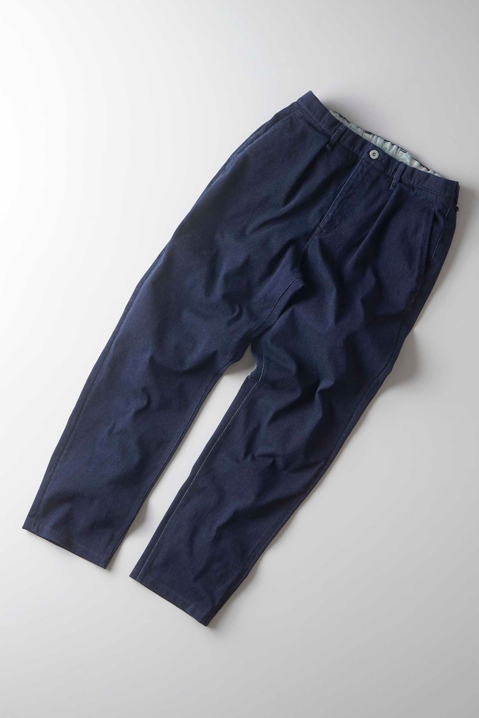 INDIGO 1TUCK EZ TAPERED SLACKS “ONE WASHED”/ニットデニムパンツ