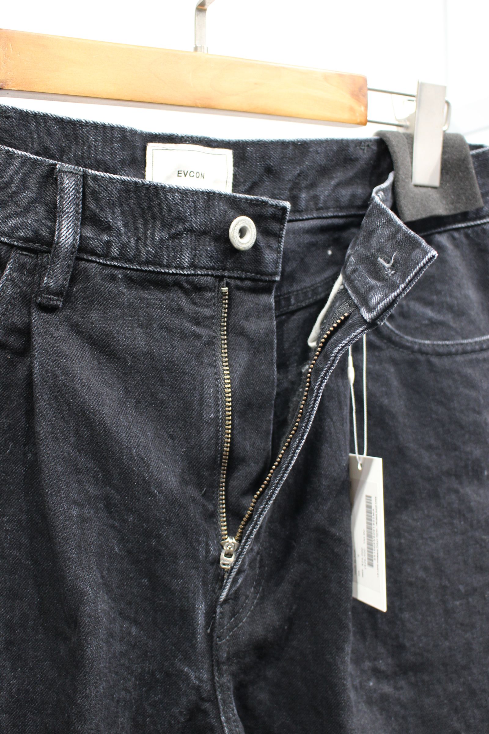 EVCON - 1TUCK BAGGY DENIM BIO | BLACK | デニム | NapsNote