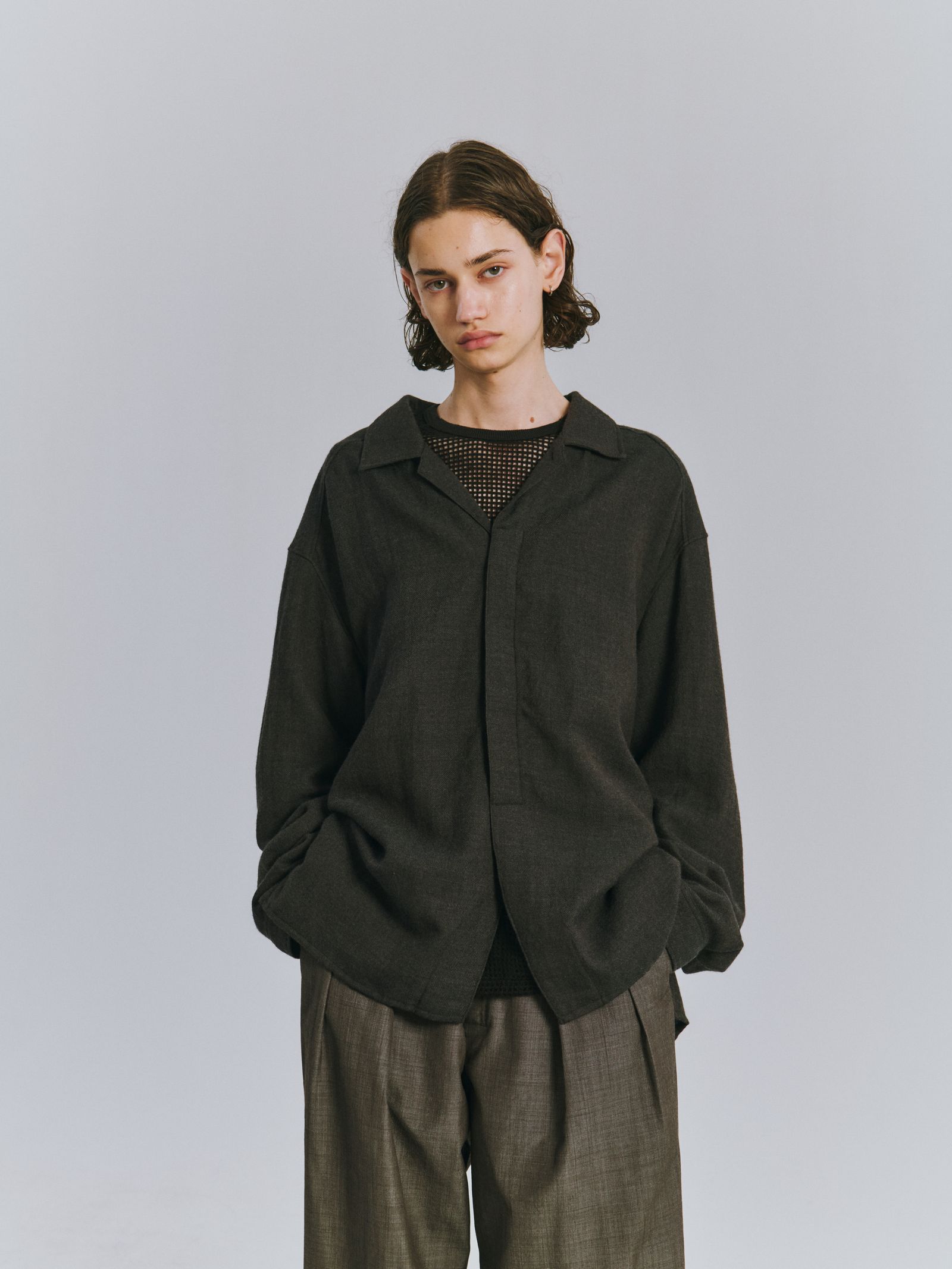 AGING LINEN CROSS-LINE SHIRT | BLACK | シャツ