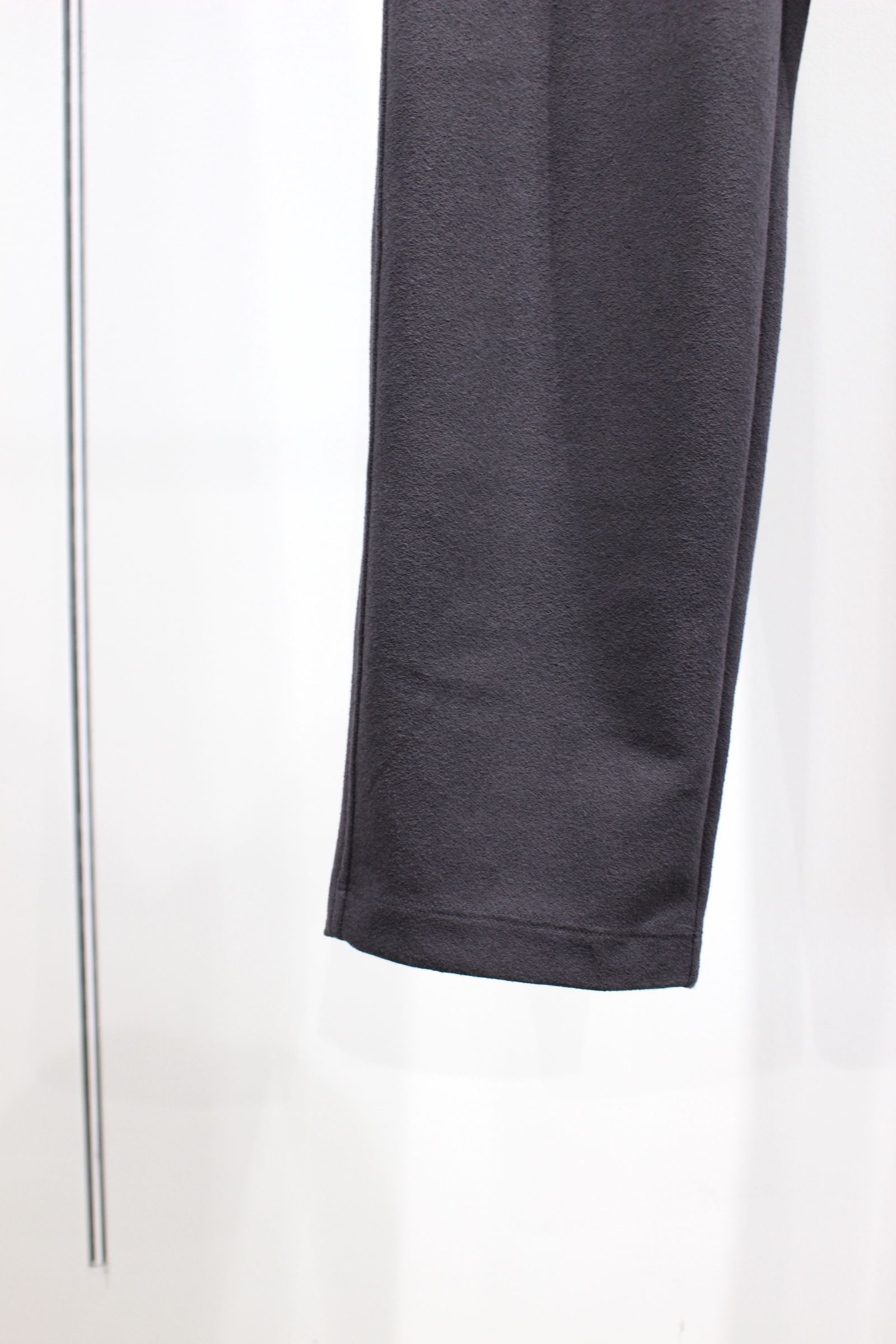 BOUCLE TAPERED TROUSERS/GRAY