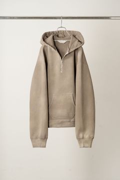 FLEECE-LINED SWEAT HOODIE | P.BEIGE | フーディー