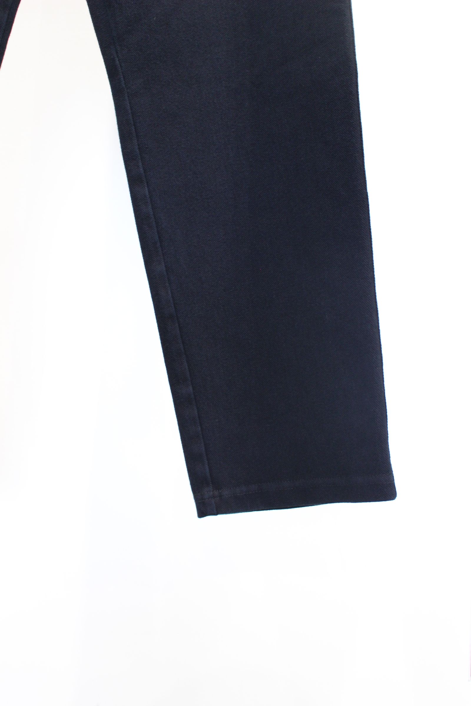 DENIM 1TUCK EZ TAPERED SLACKS -overdyed- | BLACK | ニットデニム