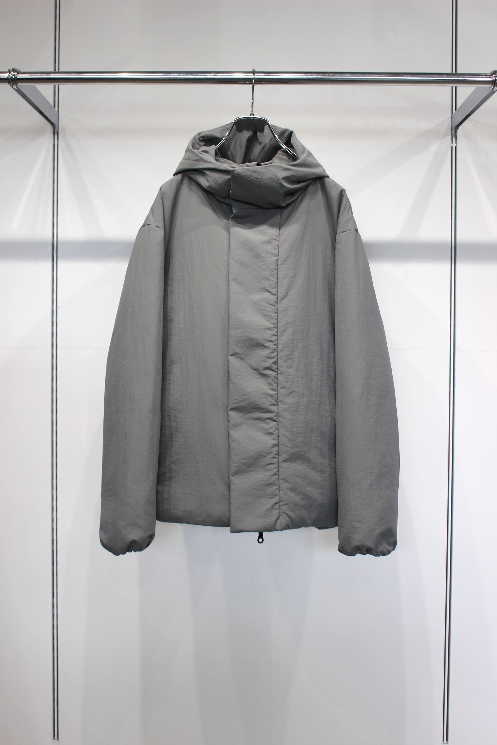 LIGHT SHELL DOWN PARKA | SAGE GRAY | ダウンジャケット