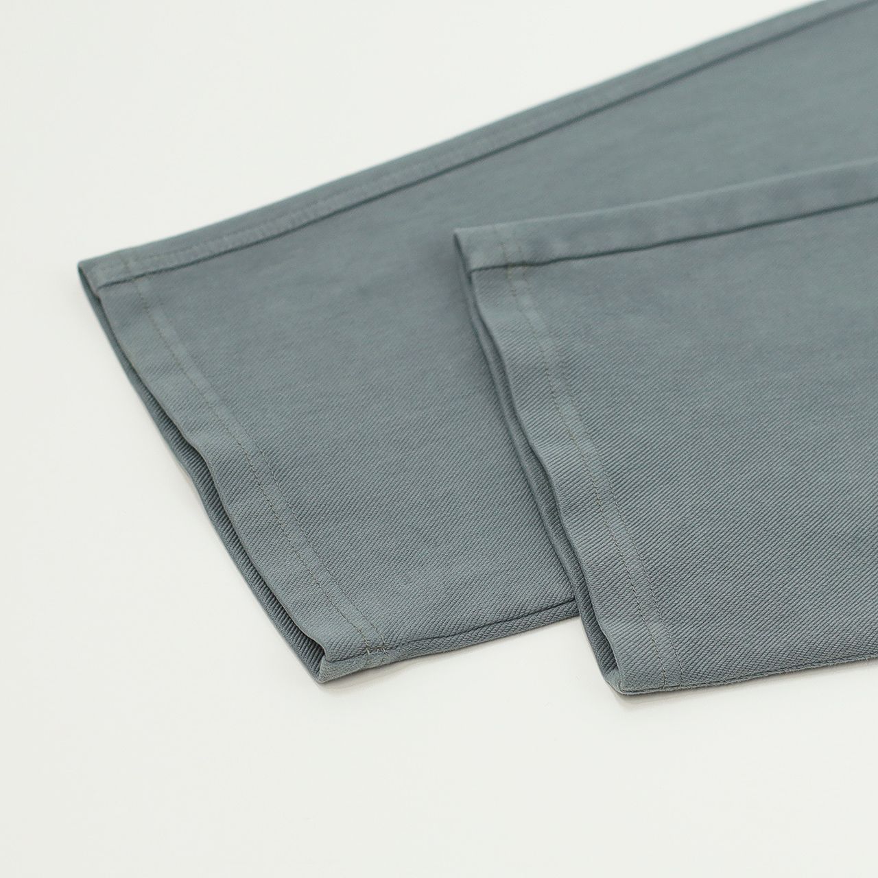 KNIT DENIM 1 TUCK EZ TAPERED SLACKS | STEEL GRAY | ニットデニム
