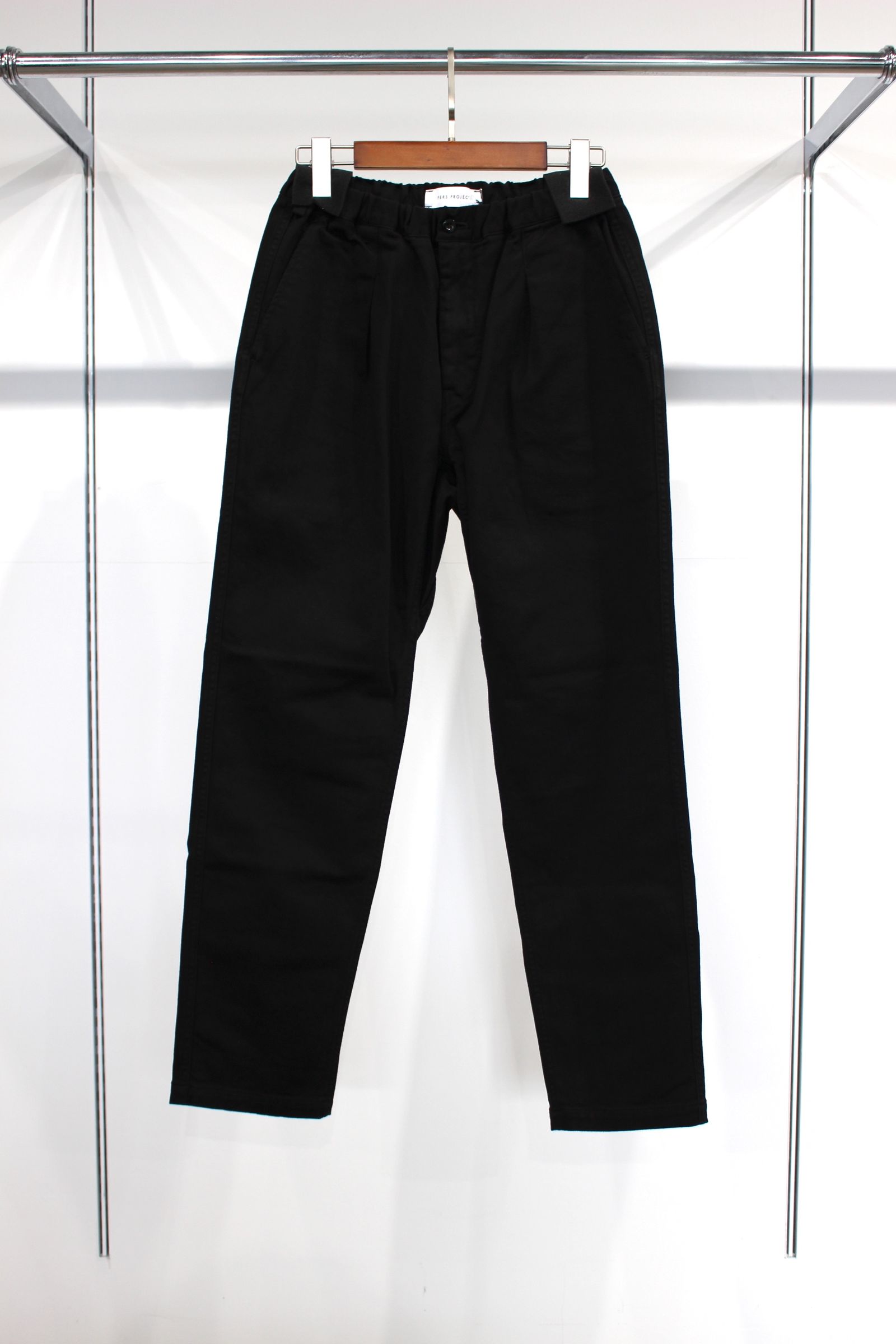 VICTOR EZ NARROW TROUSERS/テーパードイージーパンツ