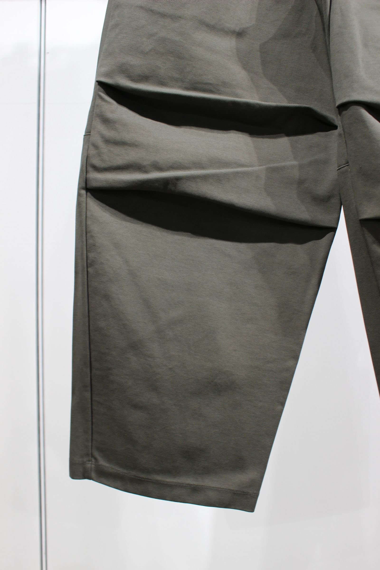 HARD TWILL WIDE PANTS/OLIVE