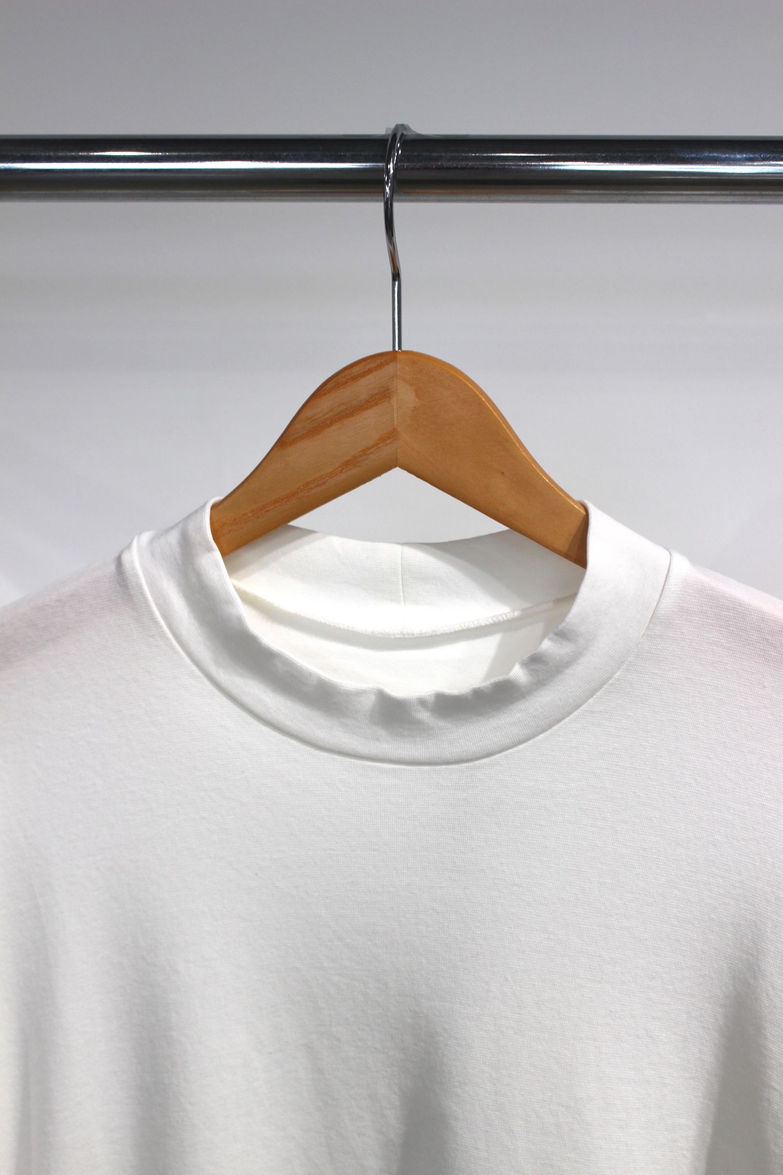 VICTOR L/S MOC TEE | WHITE | カットソー