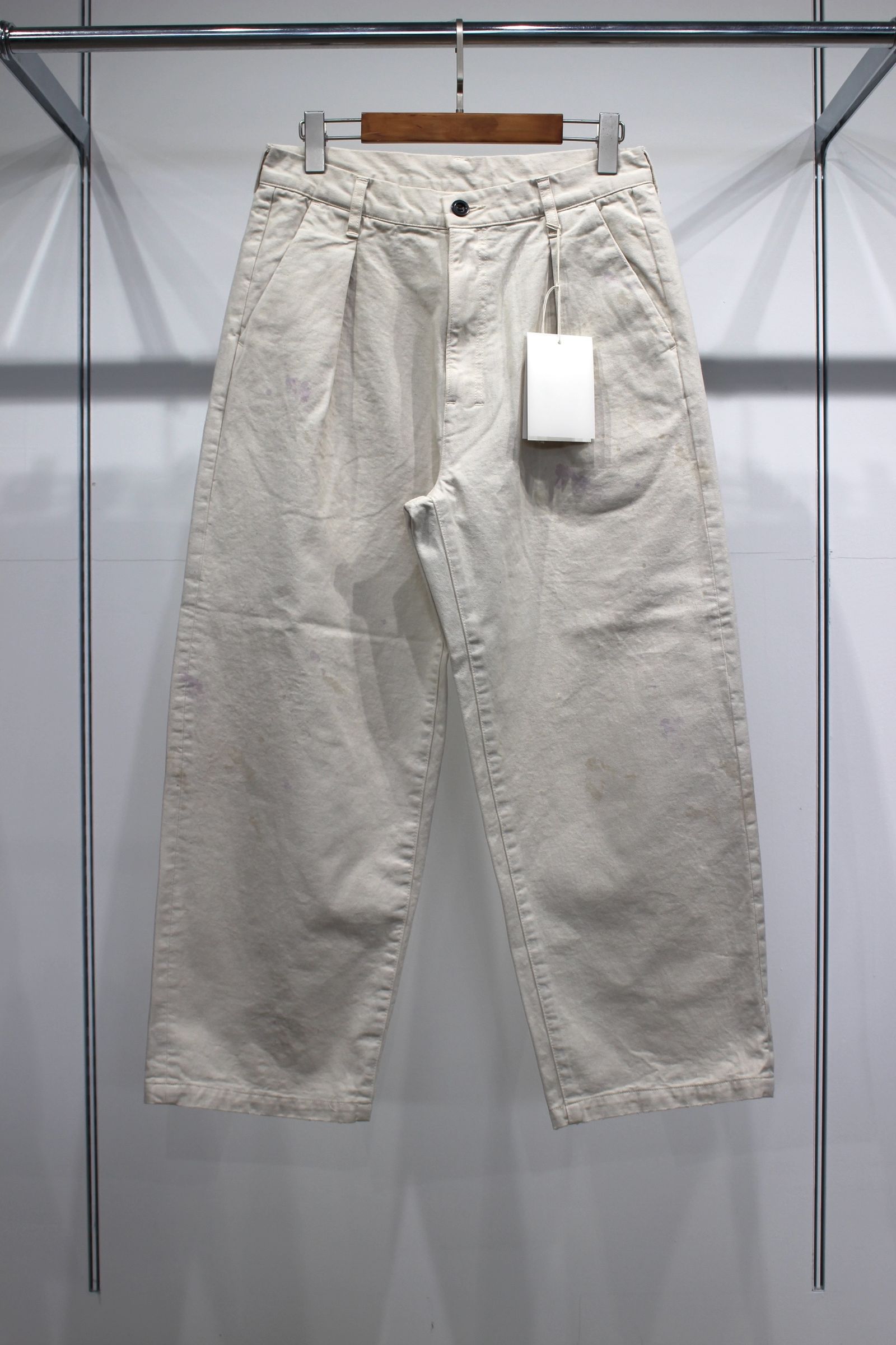 PAINT CHINO TROUSERS | IVORY | チノパン