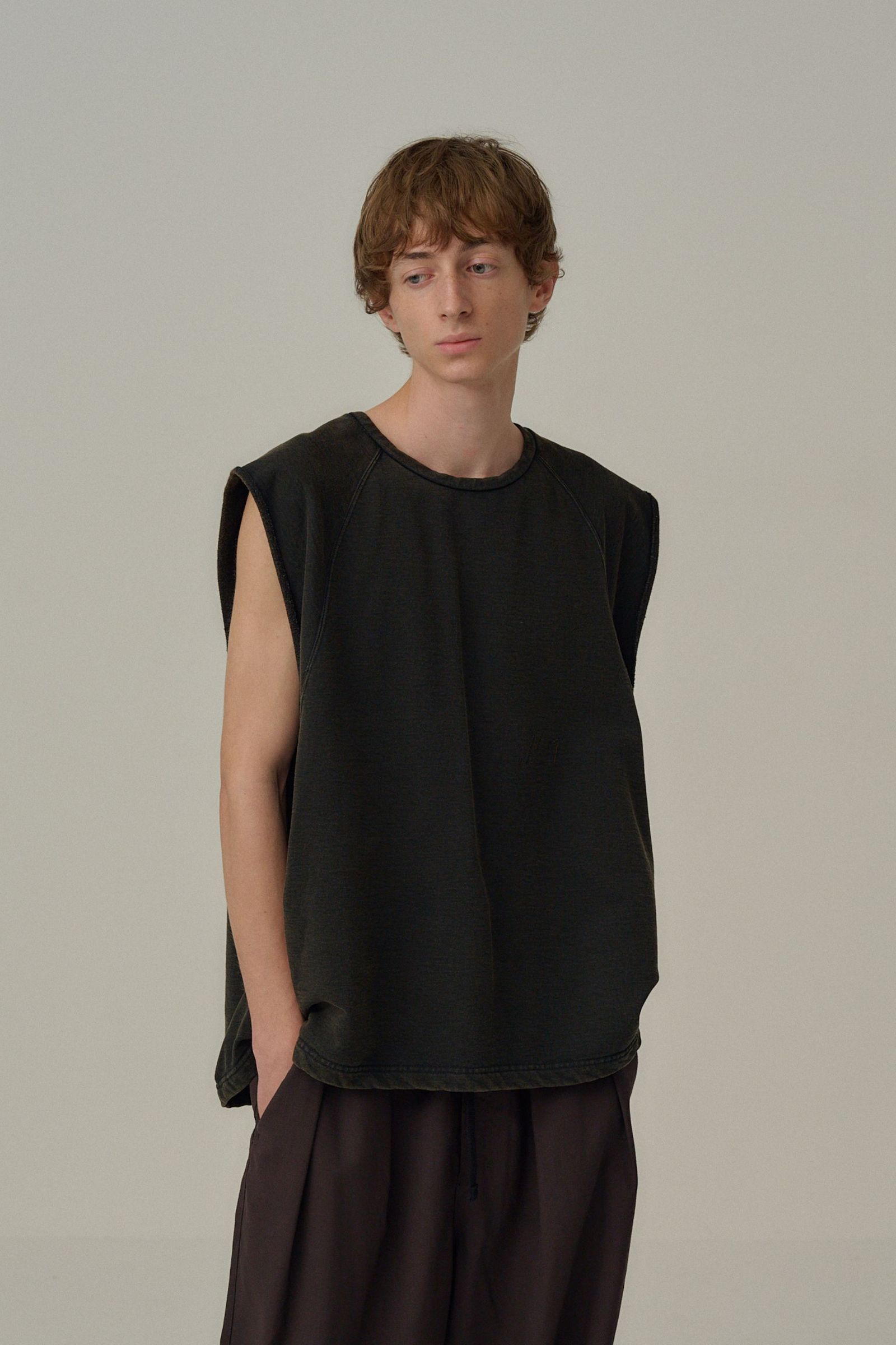 ANCELLM - SLEEVELESS AGING T-SHIRT/BLACK | NapsNote
