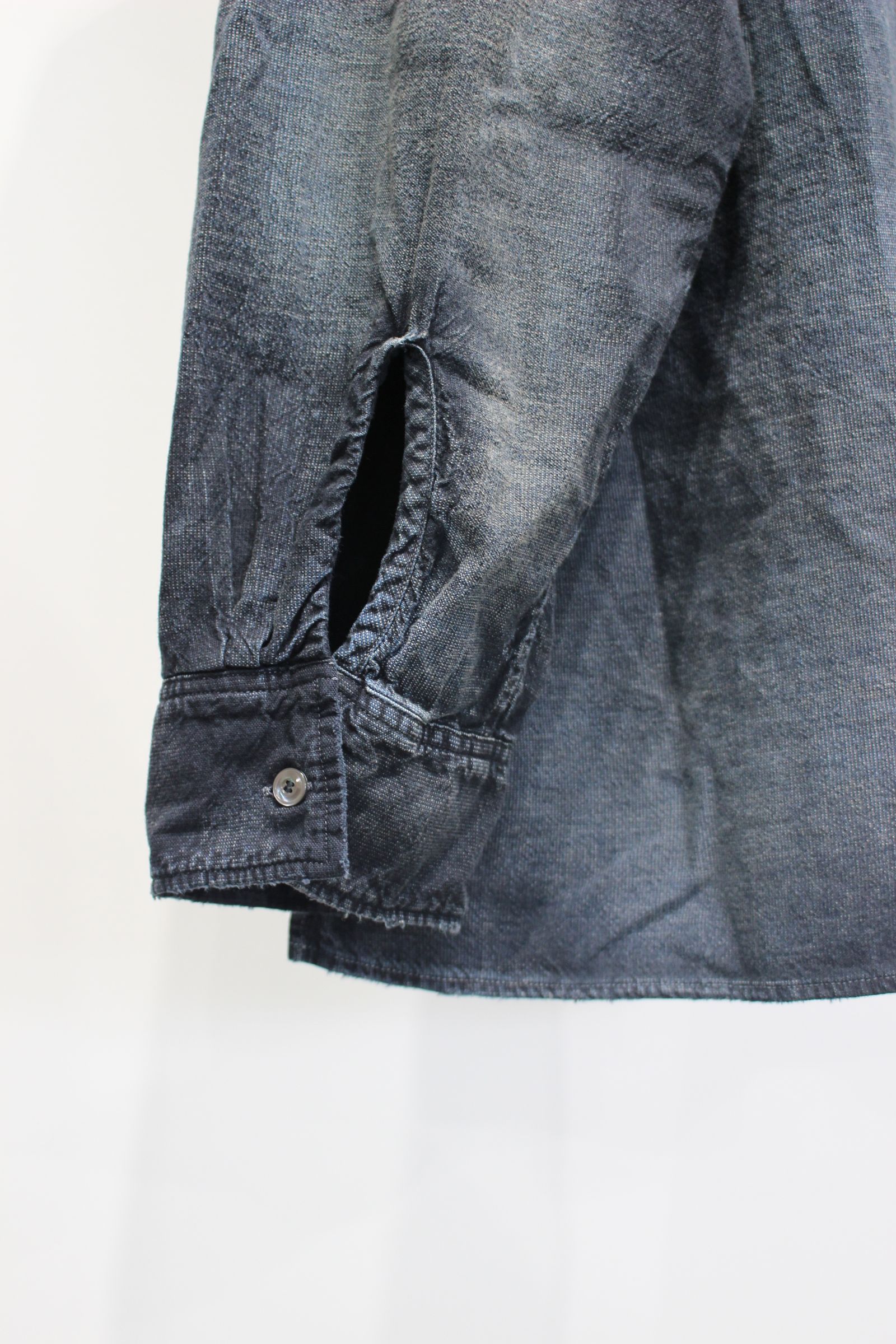 BRUSHSTROKE AGING SHIRT | BLACK | シャツ