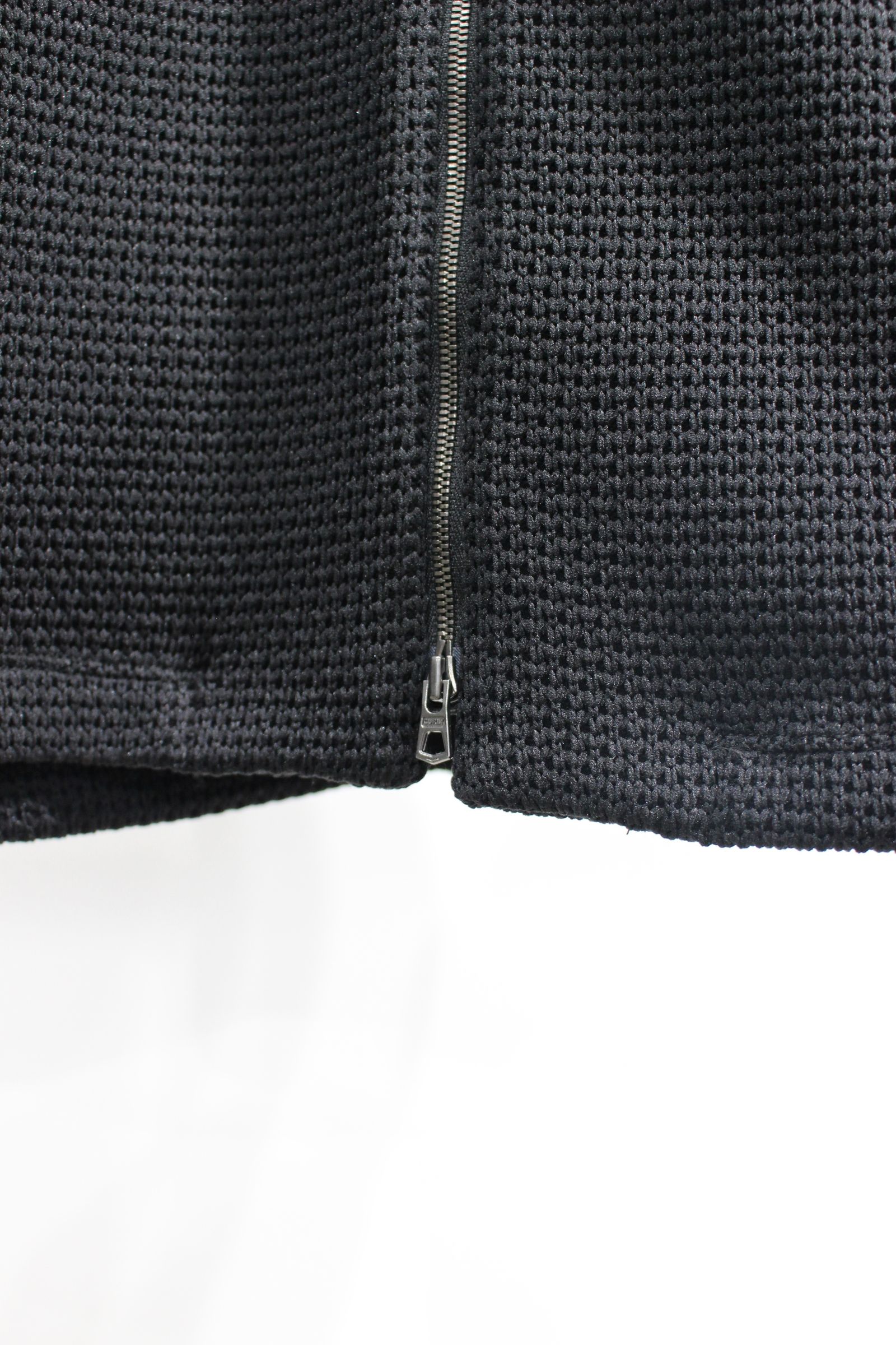 HONEYCOMB KNIT ZIP-UP CARDIGAN | BLACK | カーディガン