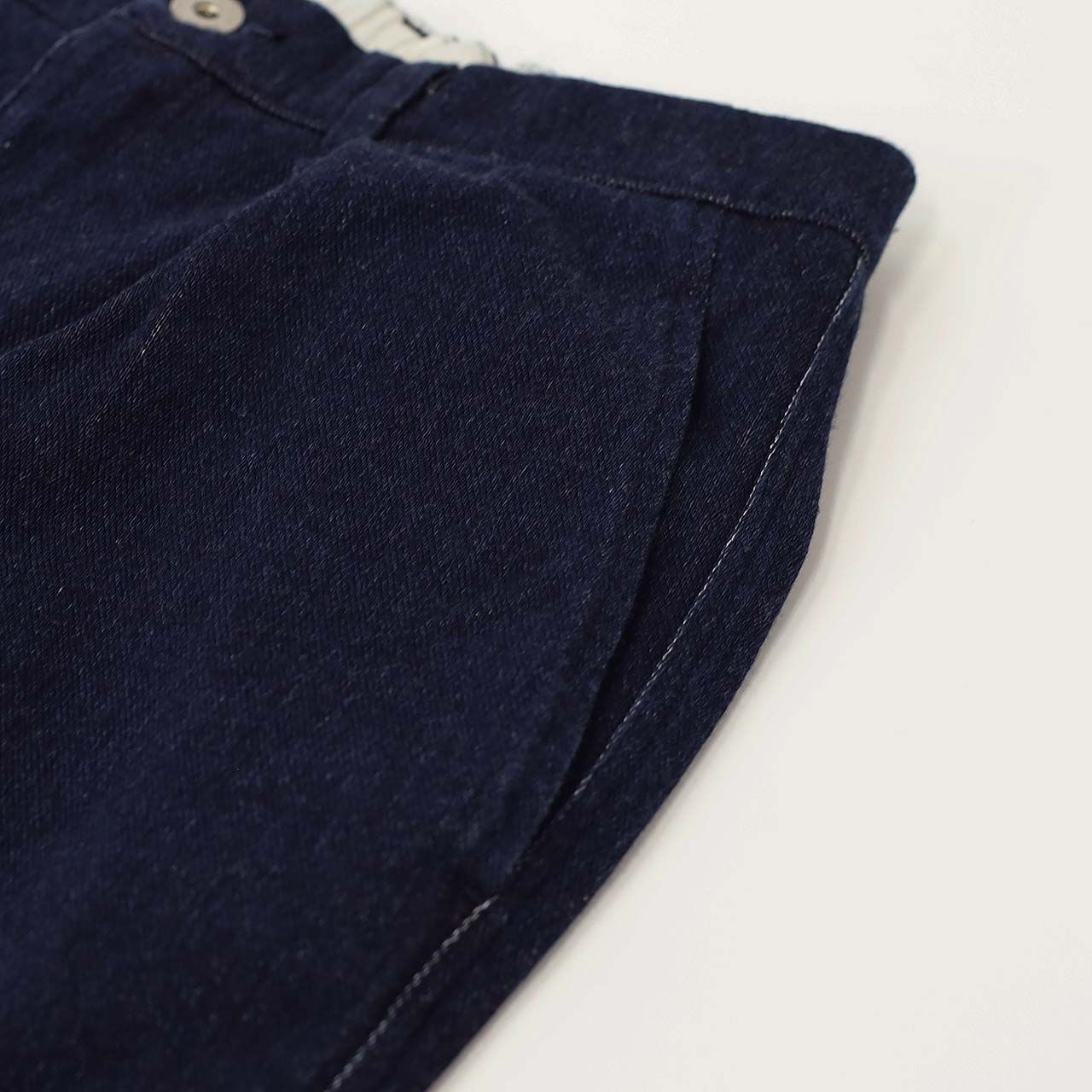DENIM 1TUCK EZ TAPERED PANTS -indigo- | INDIGO | ニットデニム