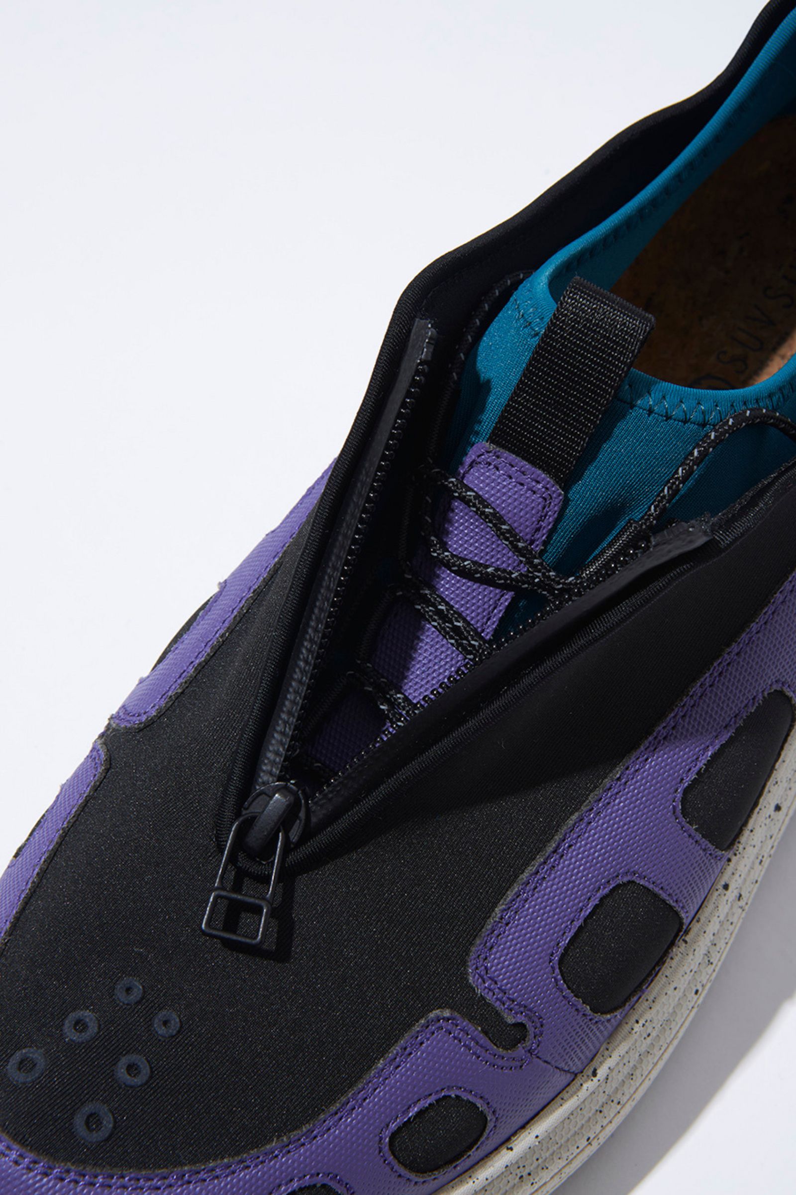 NOTCH SNEAKER / SUVSOLE