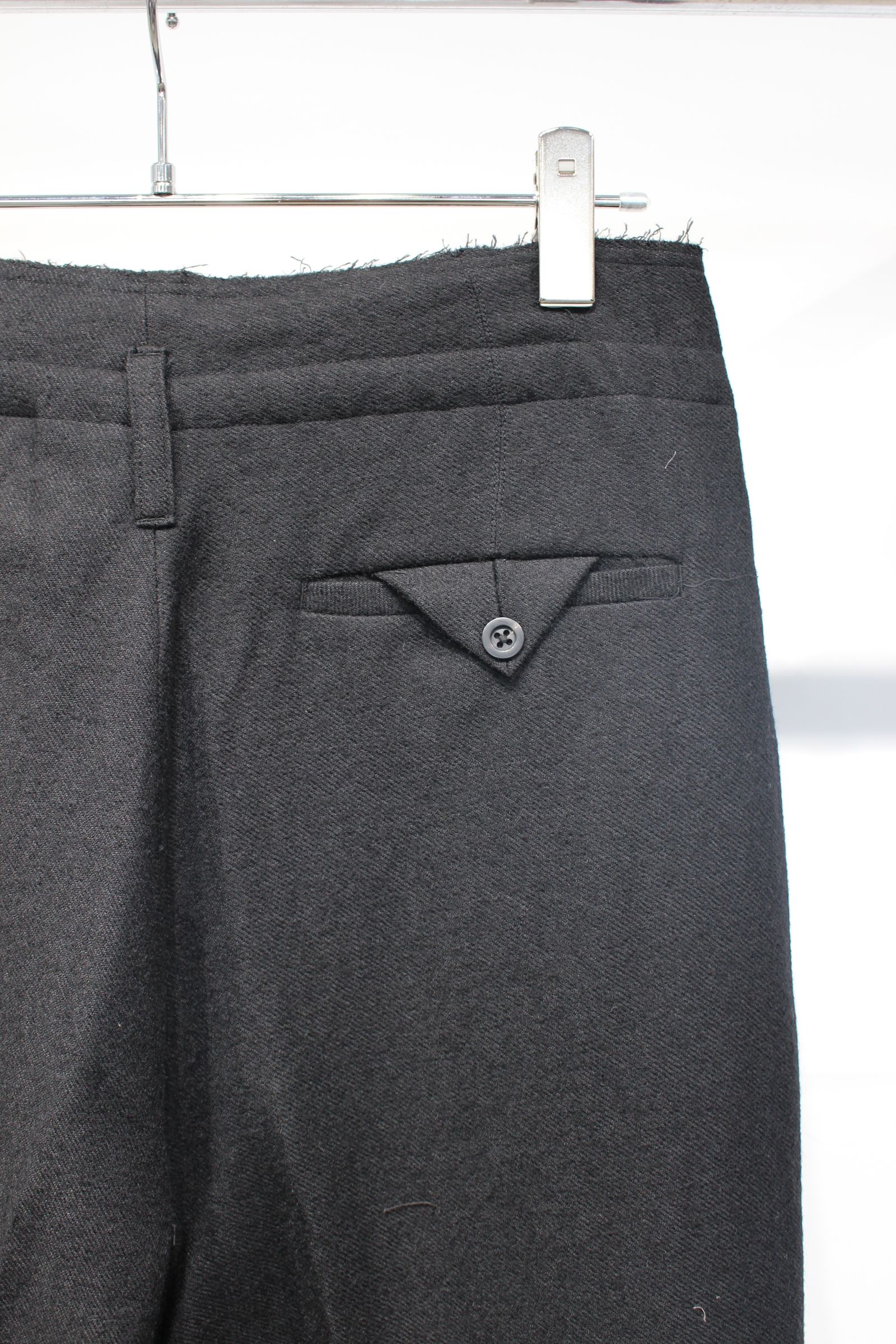 SEMI-DOUBLE TAILORED JACKET | SHRINK WOOL WIDE SLACKS | BLACK | セットアップ