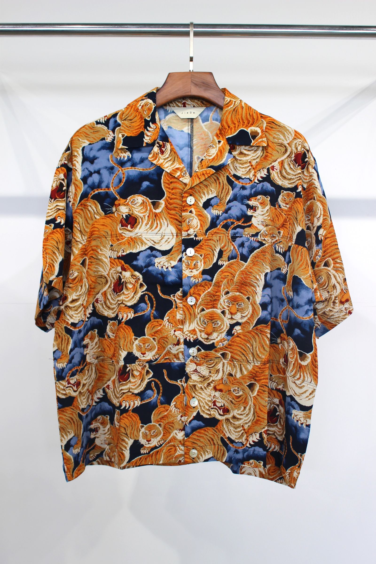 JieDa - HUNDRED TIGER PANEL SHIRT S/S/タイガーパネルシャツ | NapsNote