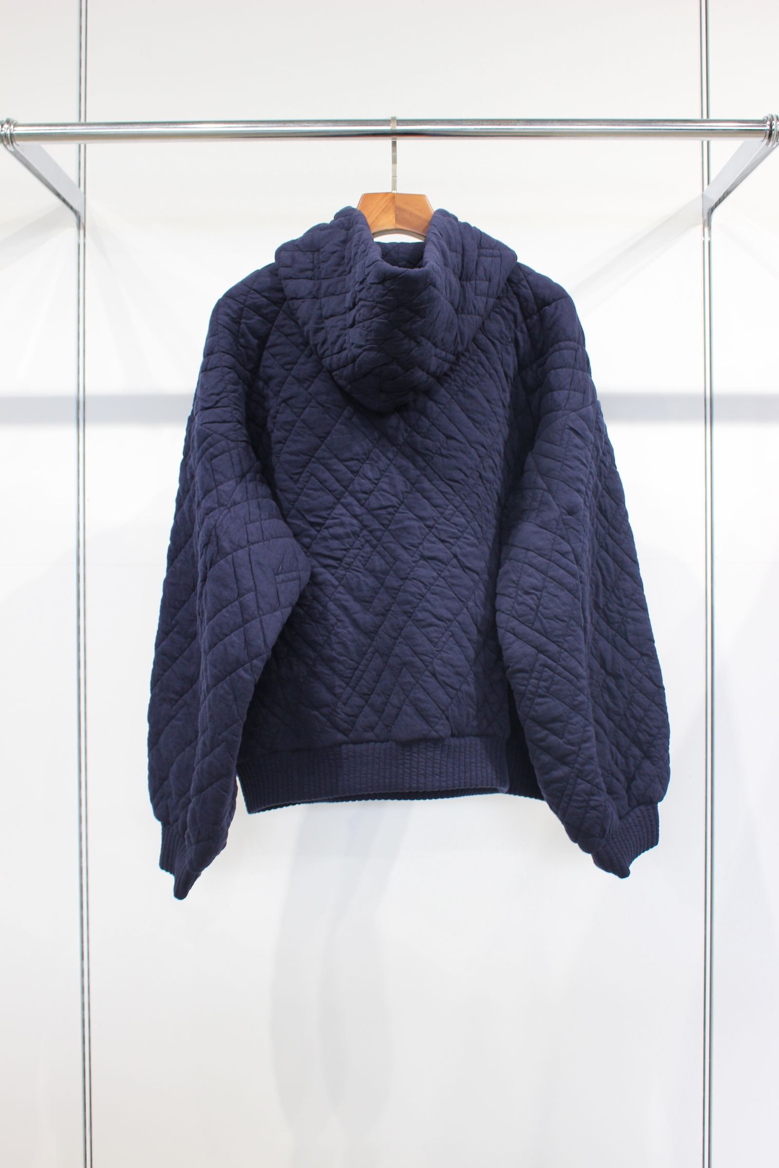 QUILTED JACQUARD PULLOVER HOODIE | NAVY | パーカー