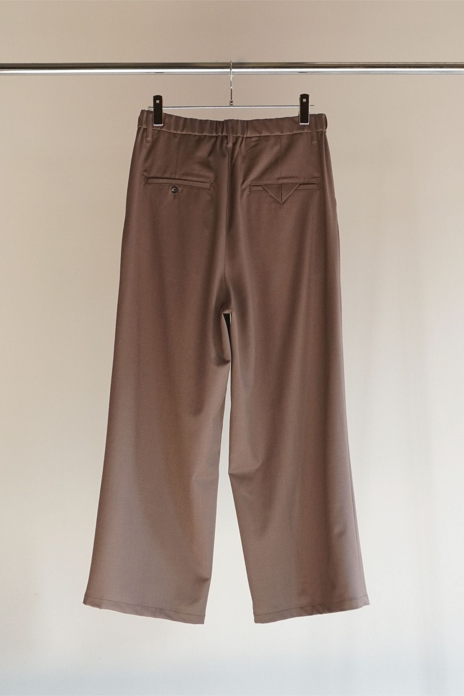 ANCELLM - WIDE EASY TUCK SLACKS | BEIGE | スラックス | NapsNote ANCELLM - WIDE EASY TUCK SLACKS | BEIGE | スラックス | NapsNote