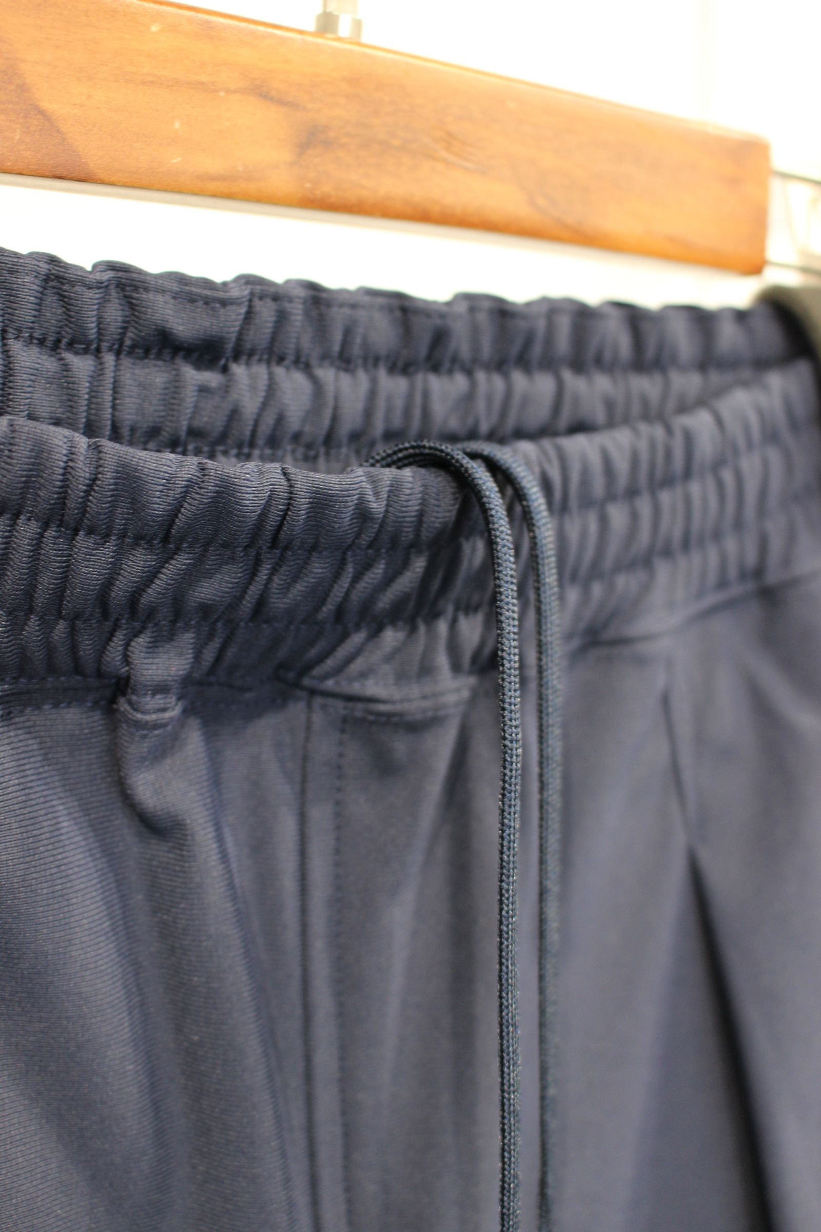 SORONA® TRICOT WIDE PANTS -solid- | NAVY | パンツ