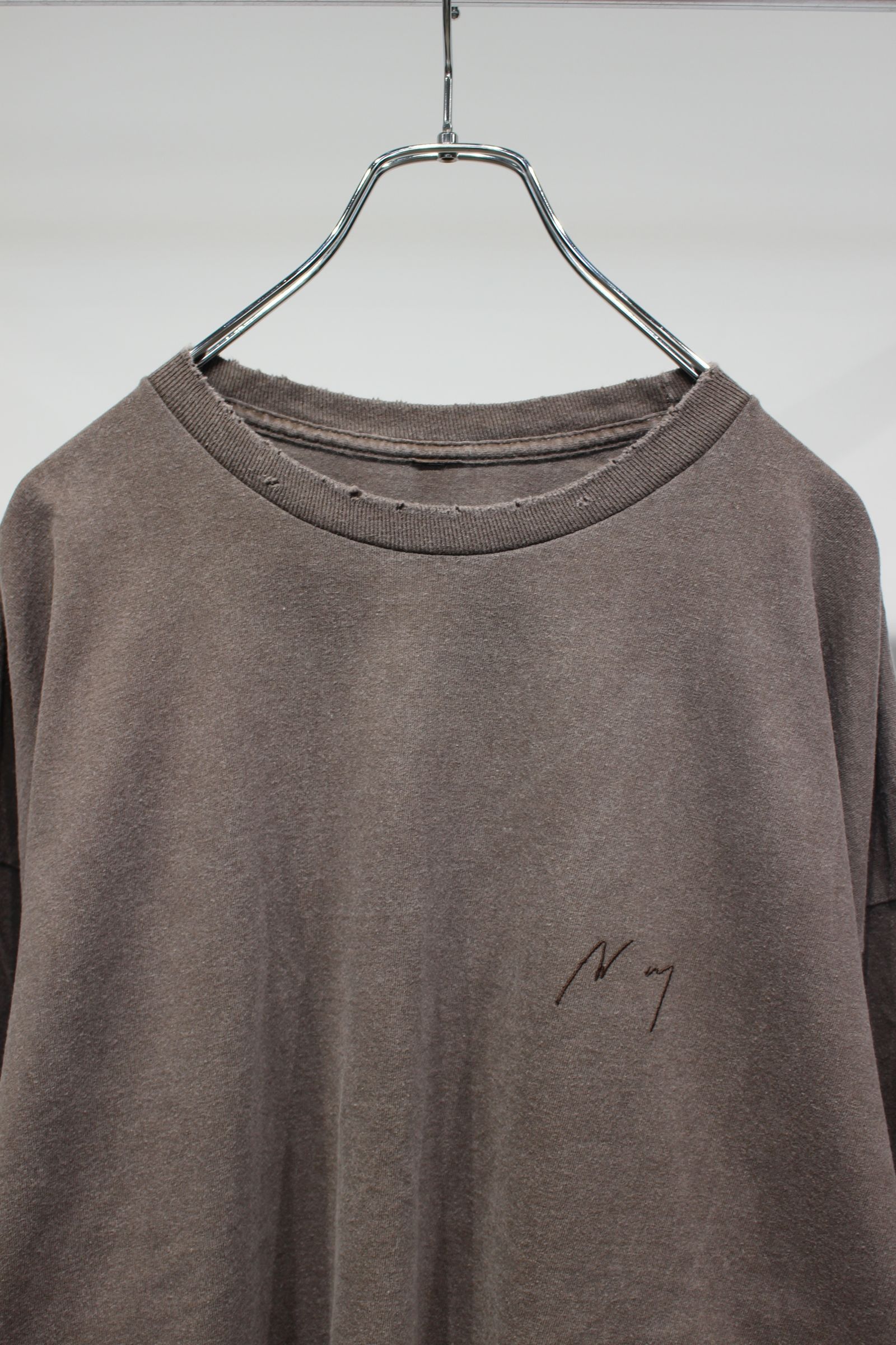 [ラスト1点] EMBROIDERY DYED LS T-SHIRT 2 | BROWN | カットソー
