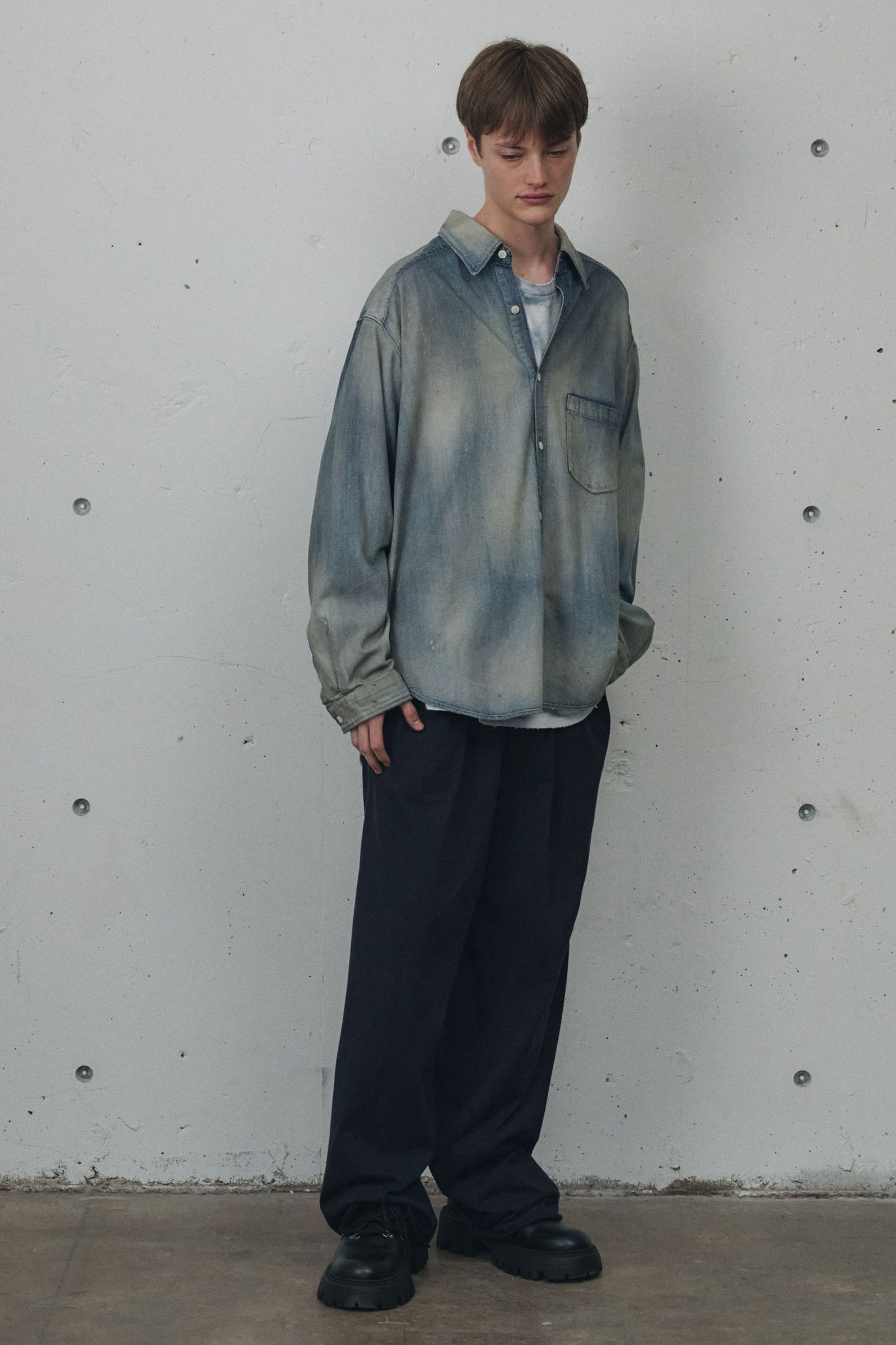 DRAPE WIDE EASY CUT SLACKS | NAVY | スラックス
