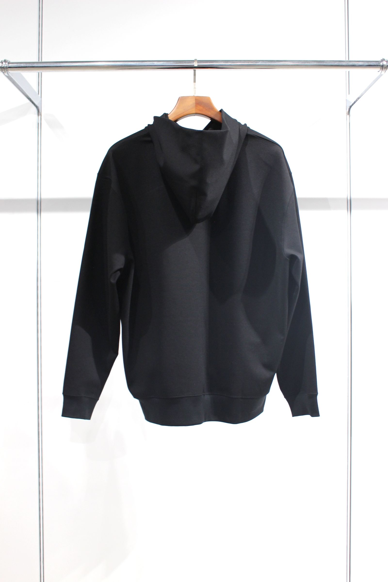 SILKY PARKA | BLACK | パーカー